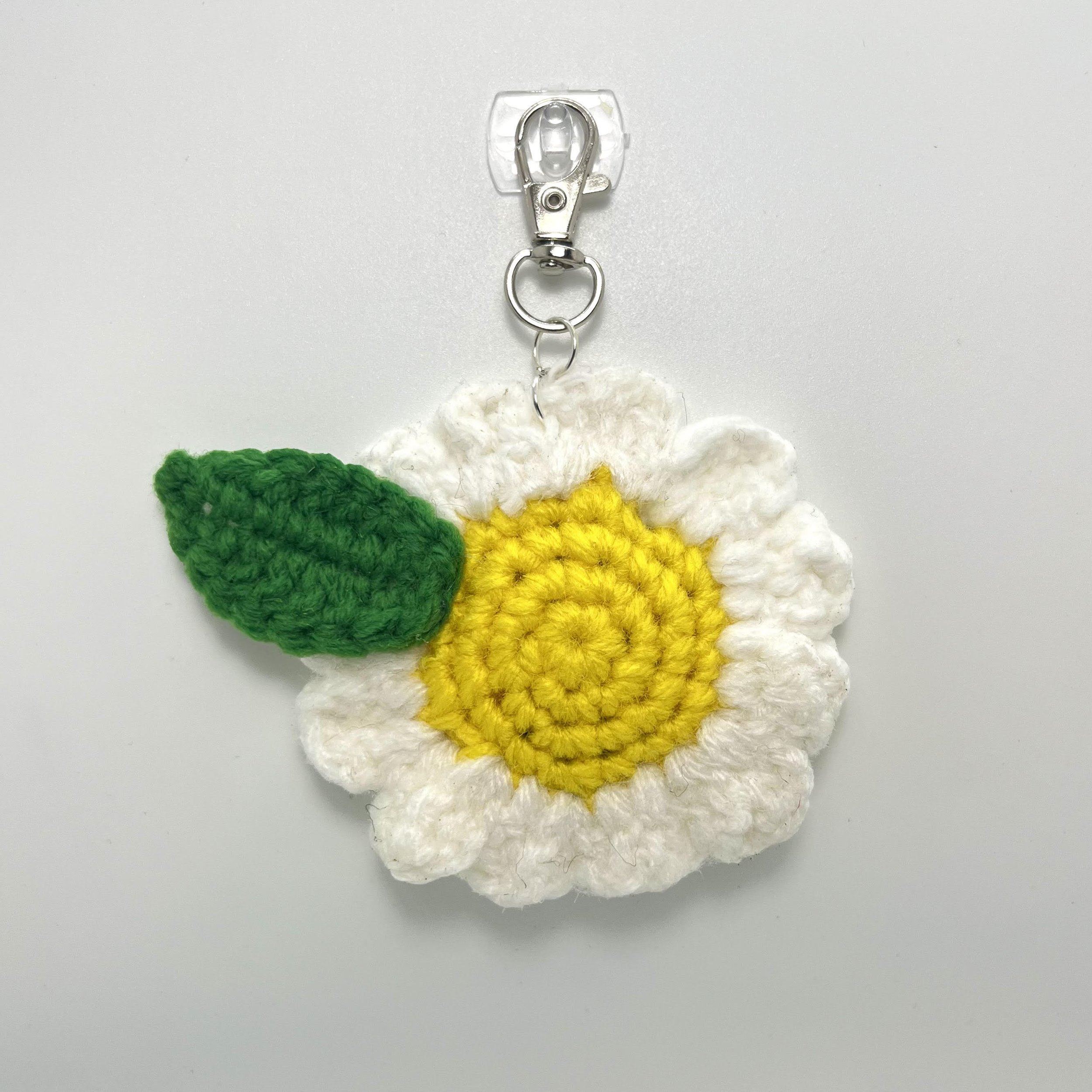 daisy keychain back.jpg