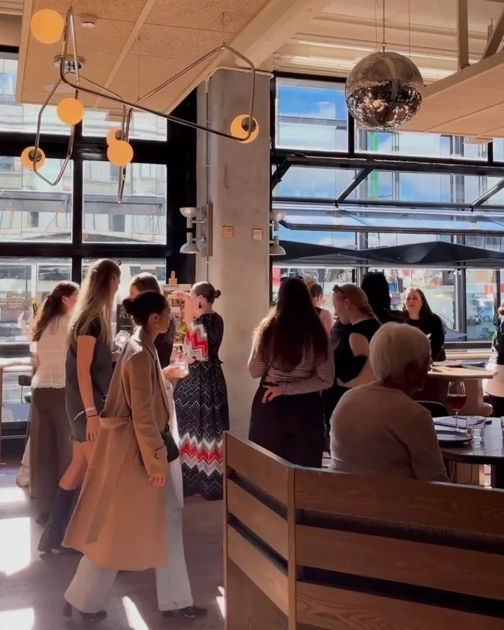 We had the pleasure of having @urbanwinewalk join us on Saturday and what a great day it was - thanks so much to everyone who came, we loved having you🍷&hearts;️