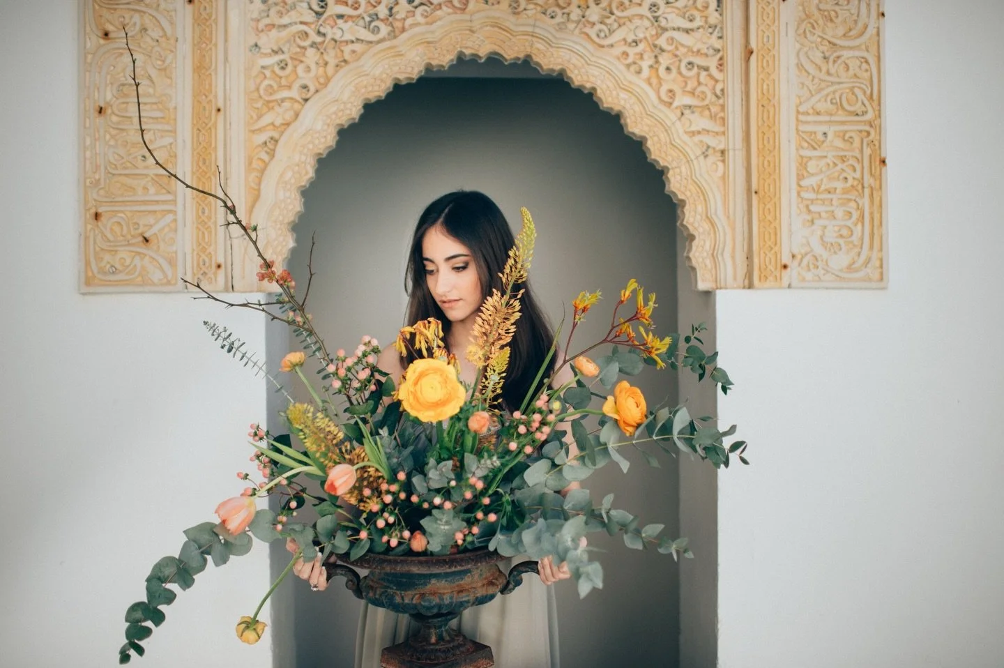 Getting married on Mallorca is not only partying on the beach but also immersing yourself in the rich culture of this island. Our bride in one if the most hidden gems on Mallorca island ❤️&zwj;🔥👑


Photo: Manuela Kapular
Flowers: @averybelovedblo