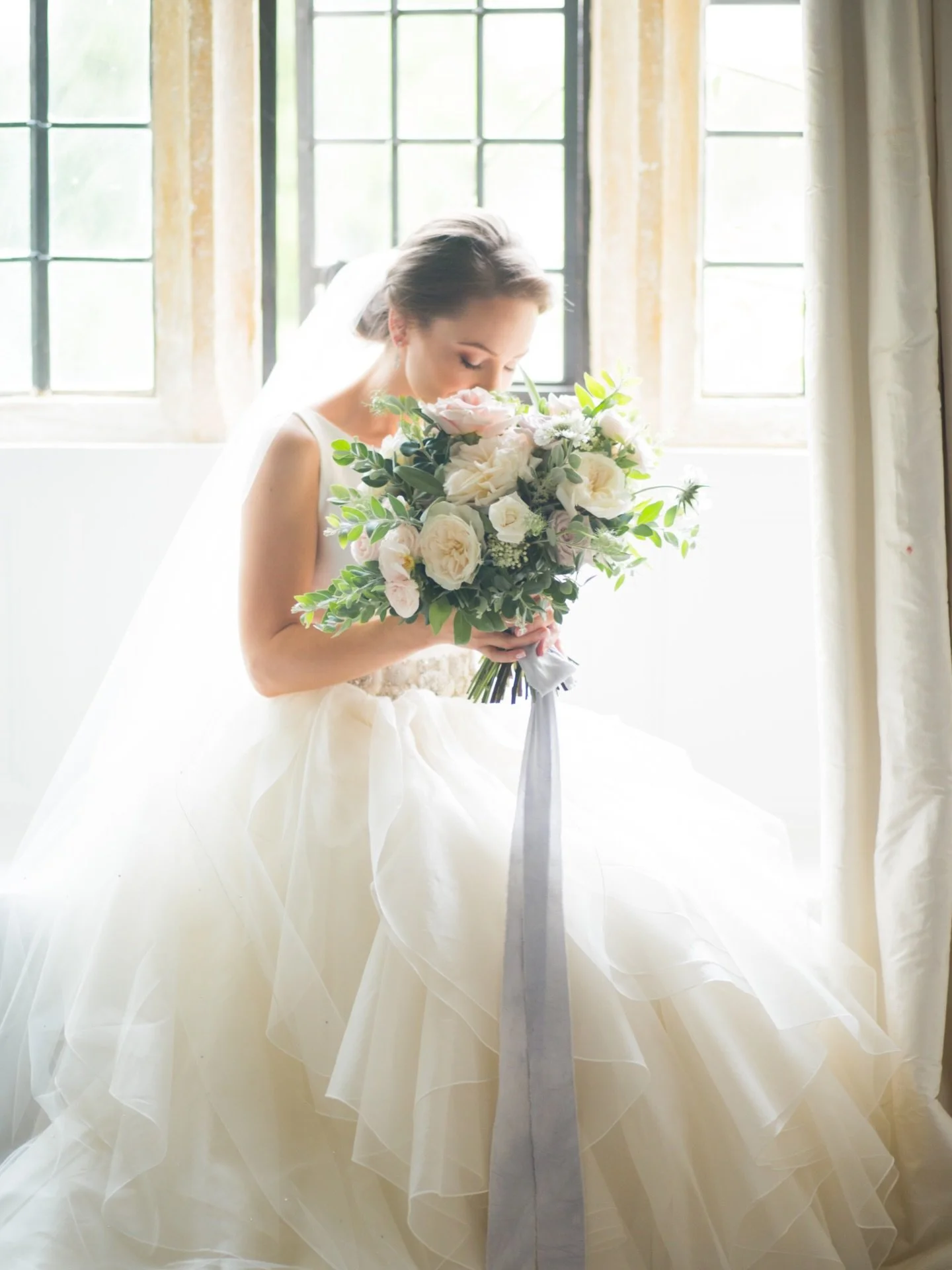 Beautiful bride in England 🤍

Photo: @peterandveronika 
Dress: @elfenkleid_atelier 
As seen on @stylemepretty 

#destinationweddingplanner #gettingmarried #destinationweddingengland 
#bestweddingplanner #instabride