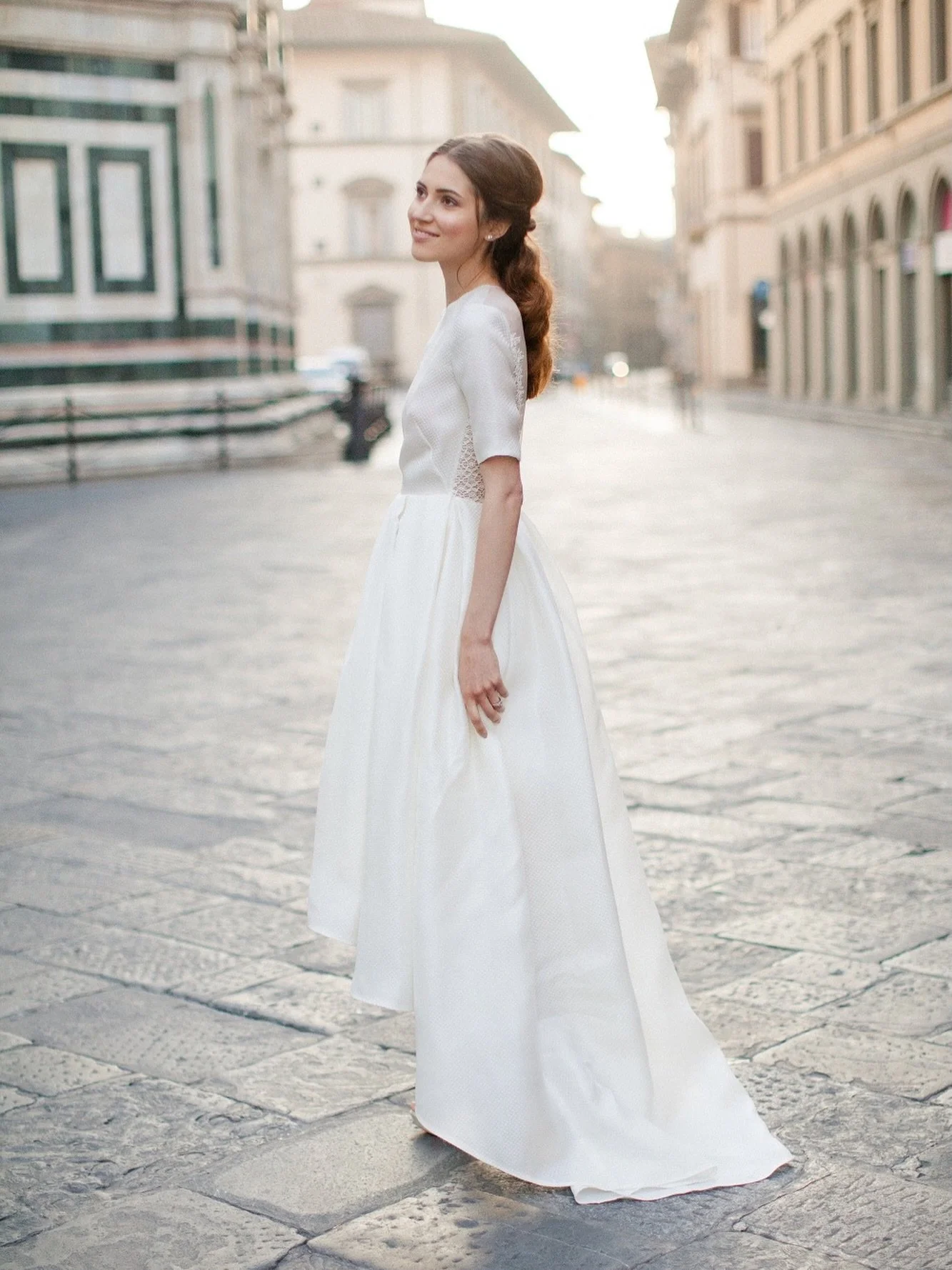 Bridal beauty in Florence 🤍👑

Photo: @atelieraberg 
As seen on @stylemepretty 

#destinationweddingplanner #gettingmarried #destinationweddingitaly
#bestweddingplanner #italywedding