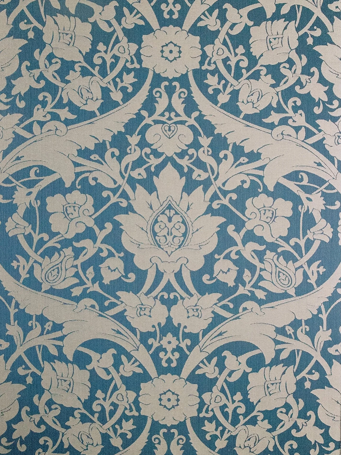 Patterns and beauty at @imperialvienna 🤍 The perfect spot for your special getting ready. This destination wedding was all in the shade of blue!

Photo by @sotiris_tsakanikas 

#destinationweddingplanner #gettingmarried #destinationweddingaustria
