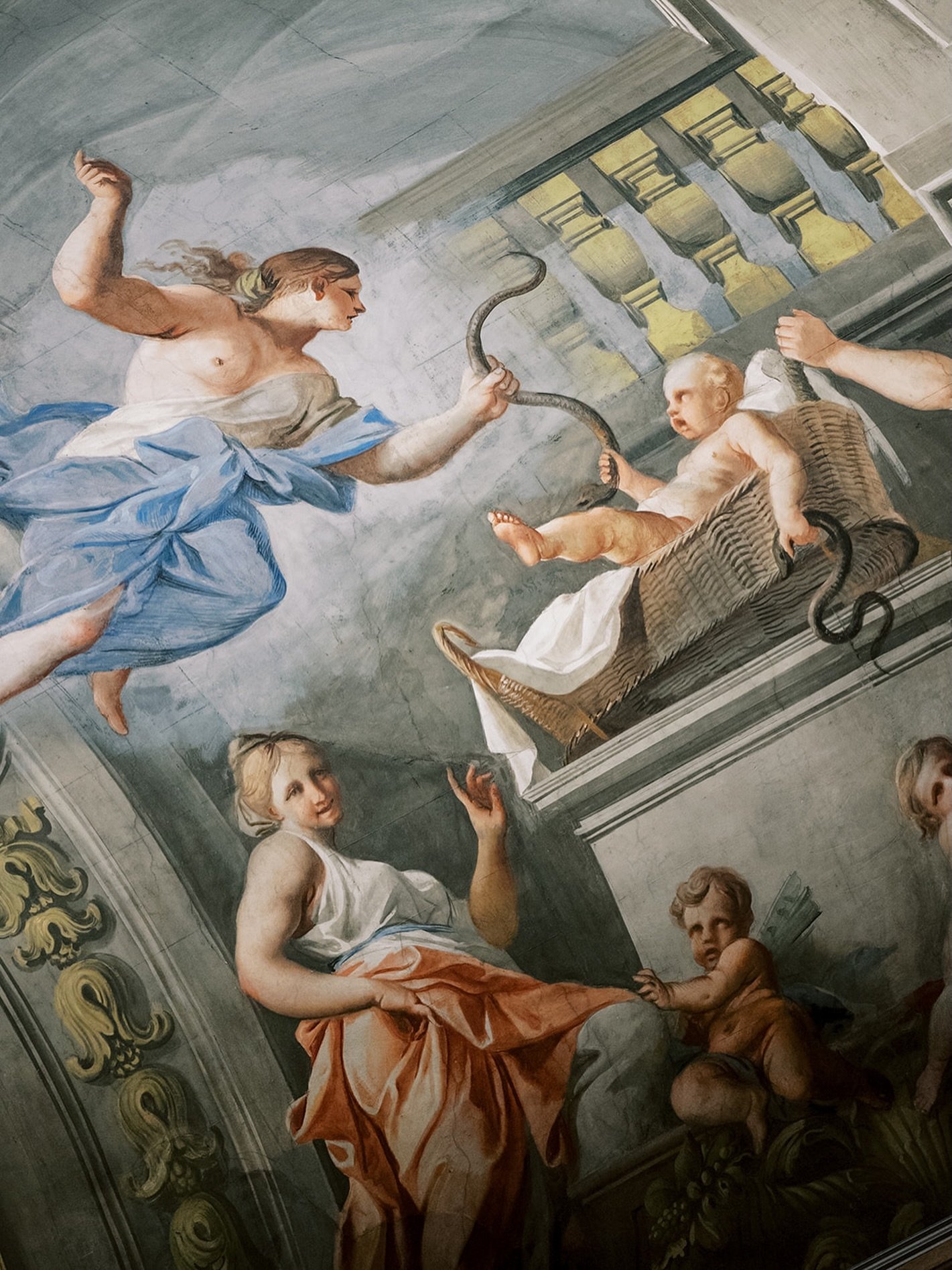 Beautiful ceiling at @palaisliechtenstein captured by @sotiris_tsakanikas during one of our Destination Weddings last year 👑

#destinationweddingplanner #gettingmarried #destinationweddingaustria
#bestweddingplanner #fineartwedding