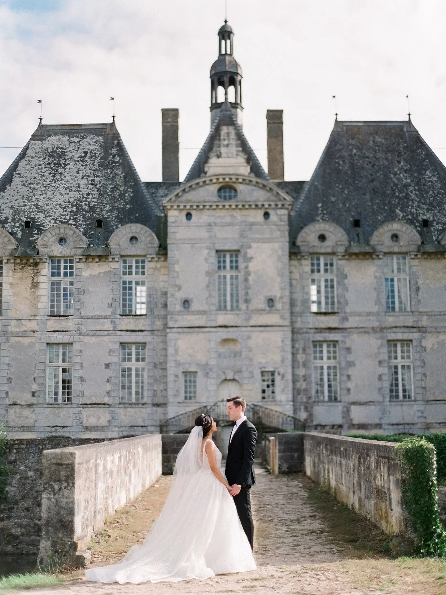 We love these moments. They are priceless! Our Destination Wedding in the South of France was featured in @stylemepretty 👑

Amazing shot by @peterandveronika 

#destinationweddingplanner #gettingmarried #destinationweddingfrance 
#bestweddingplann