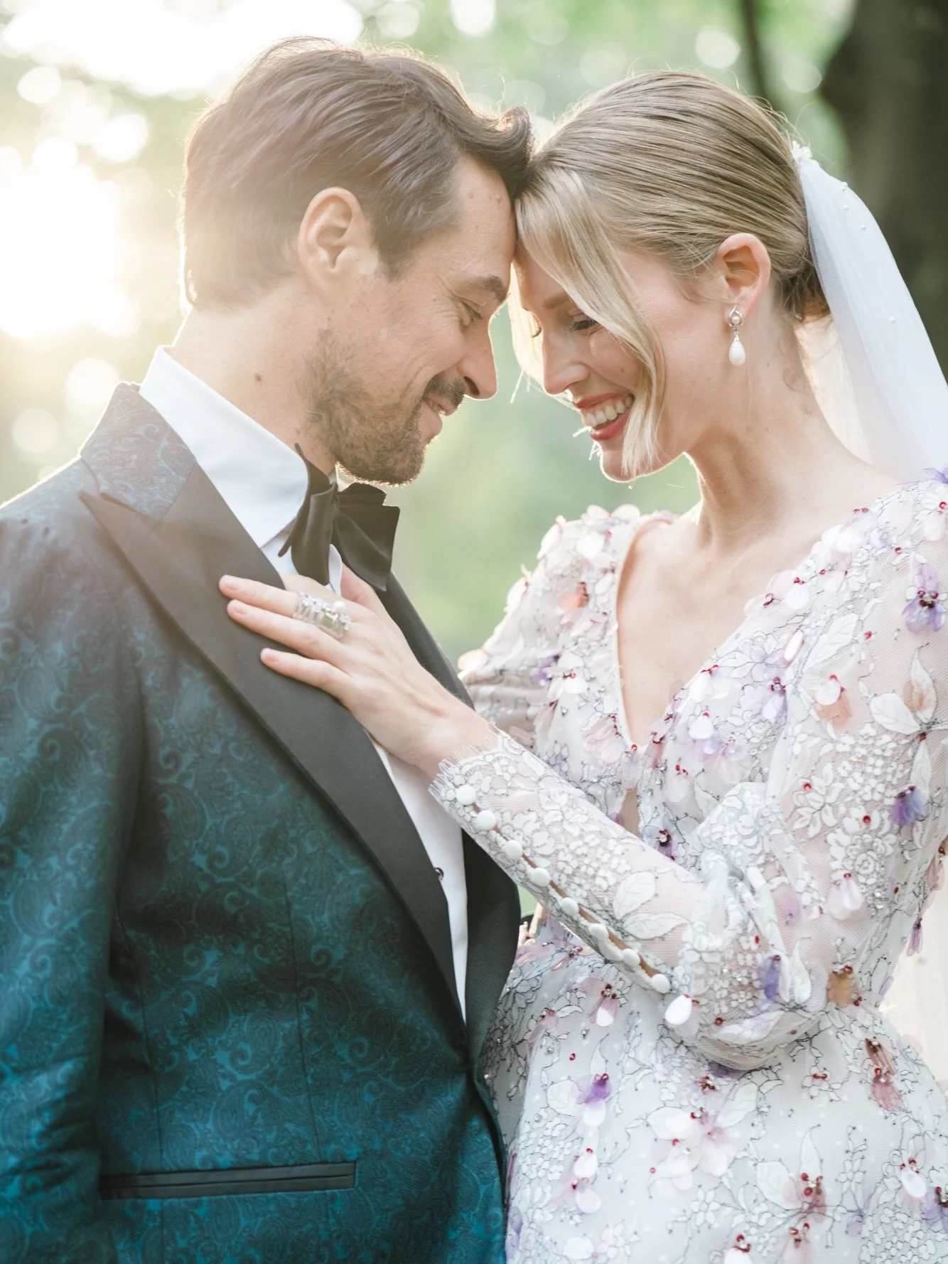 The couple shoot after ceremony and during cocktail needs to have the perfect light to turn out dreamy like this ✨

Photos captured by @astridneumannwedding 
Bridal gown: @madebride 
Groom&rsquo;s attire: @scalawear 
Bridal Stiling: @mariefrauhamm