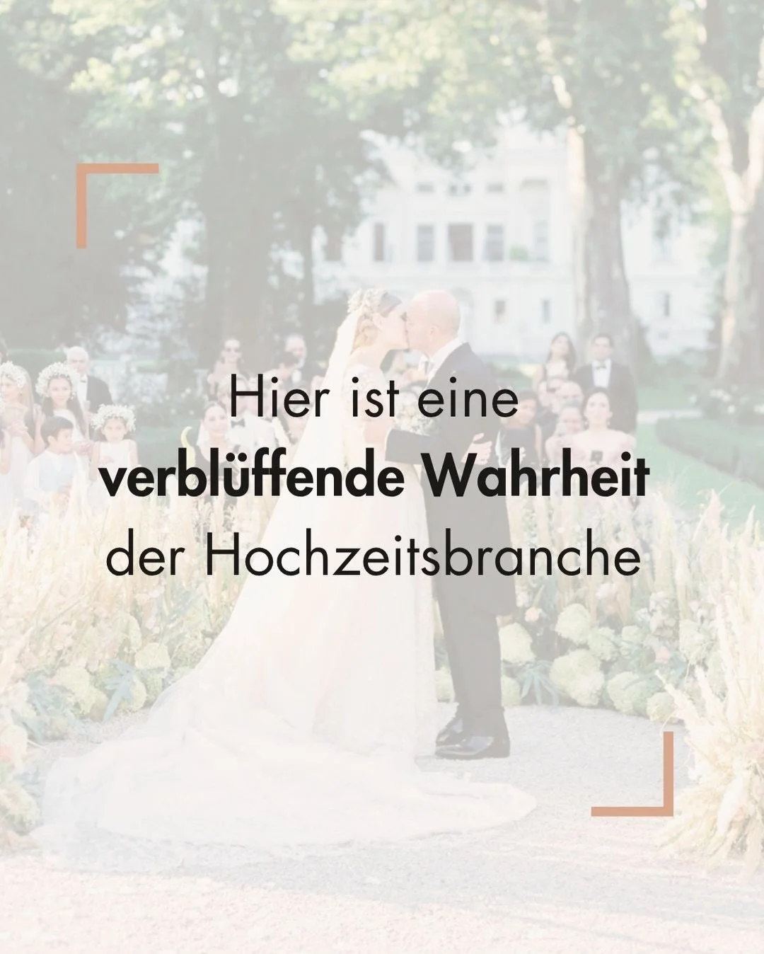 👉💕Hier ist eine verbl&uuml;ffende Wahrheit der Hochzeitsbranche!
Du kannst aus jeder Hochzeit gutes Material f&uuml;r dein Marketing sch&ouml;pfen.

Damit machst du deine Hochzeitsdienstleistung greifbar und einzigartig!

🤔Und wei&szlig;t du wa