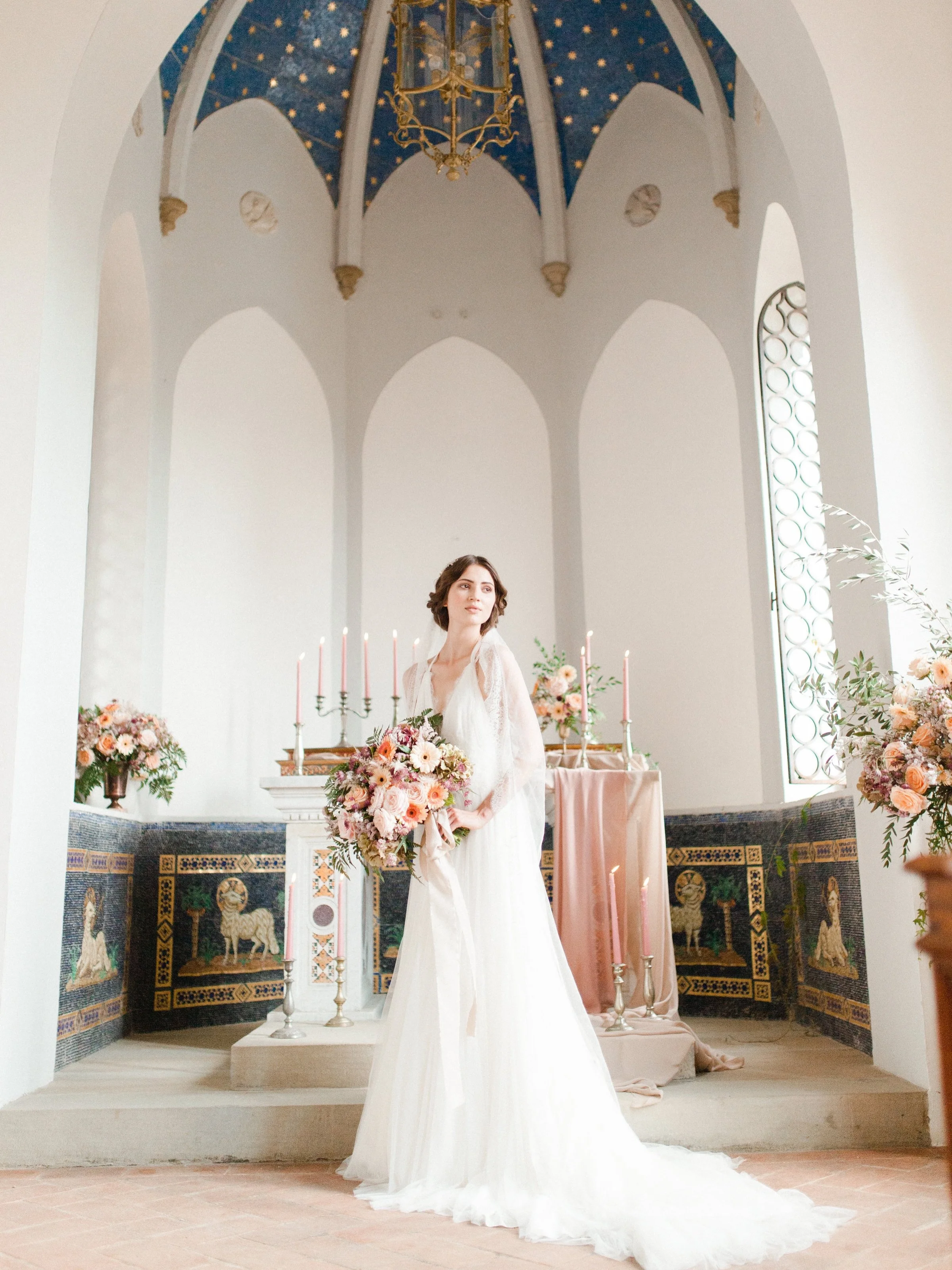Tuscany Destination Wedding at stunning @villalefontanelle 👑
Photo: @atelieraberg 
As seen on @stylemepretty 

#destinationweddingplanner #gettingmarried #destinationweddingtuscany 
#bestweddingplanner #tuscanywedding