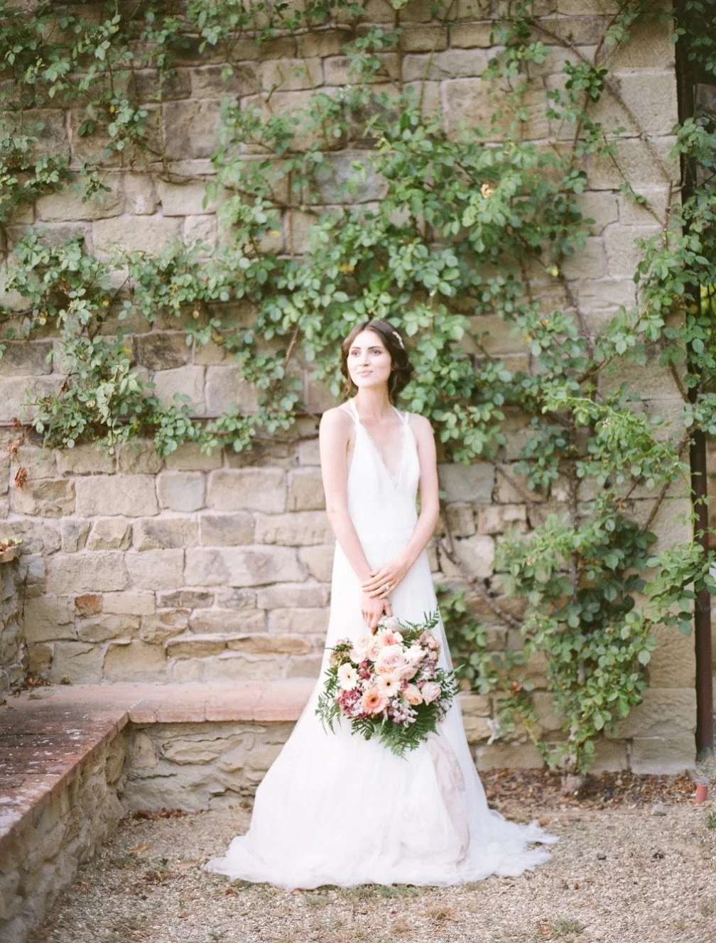 Tuscany Destination Wedding 🤍👑 at stunning @villalefontanelle 

Photo: @atelieraberg 
As seen on @stylemepretty 

#destinationweddingplanner #gettingmarried #destinationweddingitaly 
#bestweddingplanner #fineartwedding