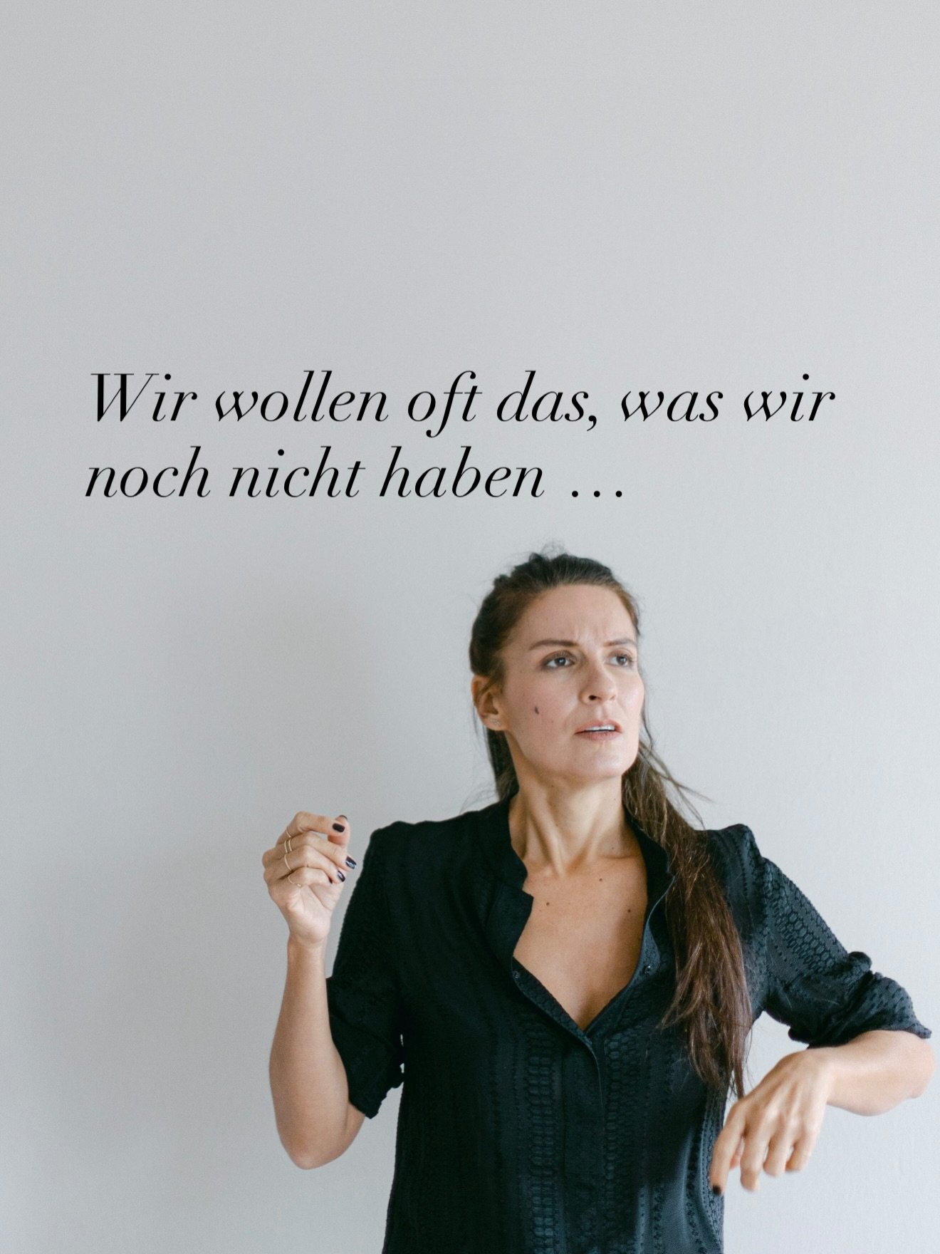 👉🏼 Wir wollen oft das, was wir noch nicht haben &hellip;

Doch wenn unser Blick dabei nur auf dem liegt, was uns fehlt &hellip;

&hellip; bauen wir aus dem Mangel heraus.

Und nicht aus Freude &hellip;

Dankbarkeit und Freude &uuml;ber das, was wir