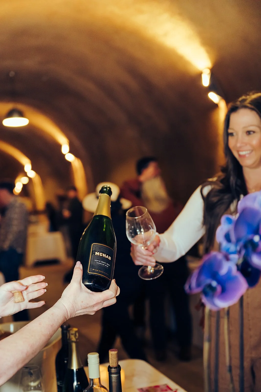 01_25_2025_VMC+SparklingCelebration+Pours+Bottles-67_websize.jpg