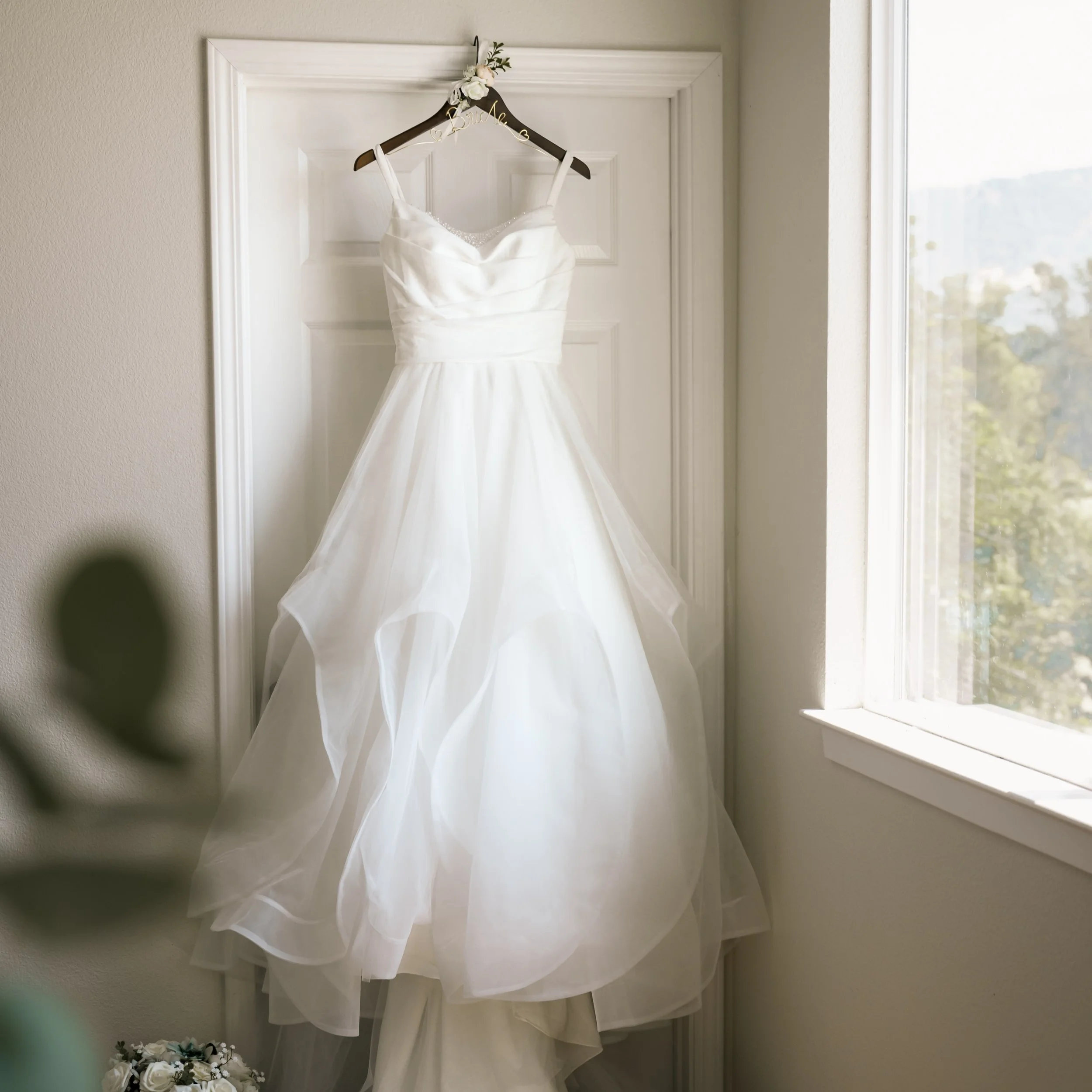 Sarah+Justin+GettingReady (4 of 63).jpg