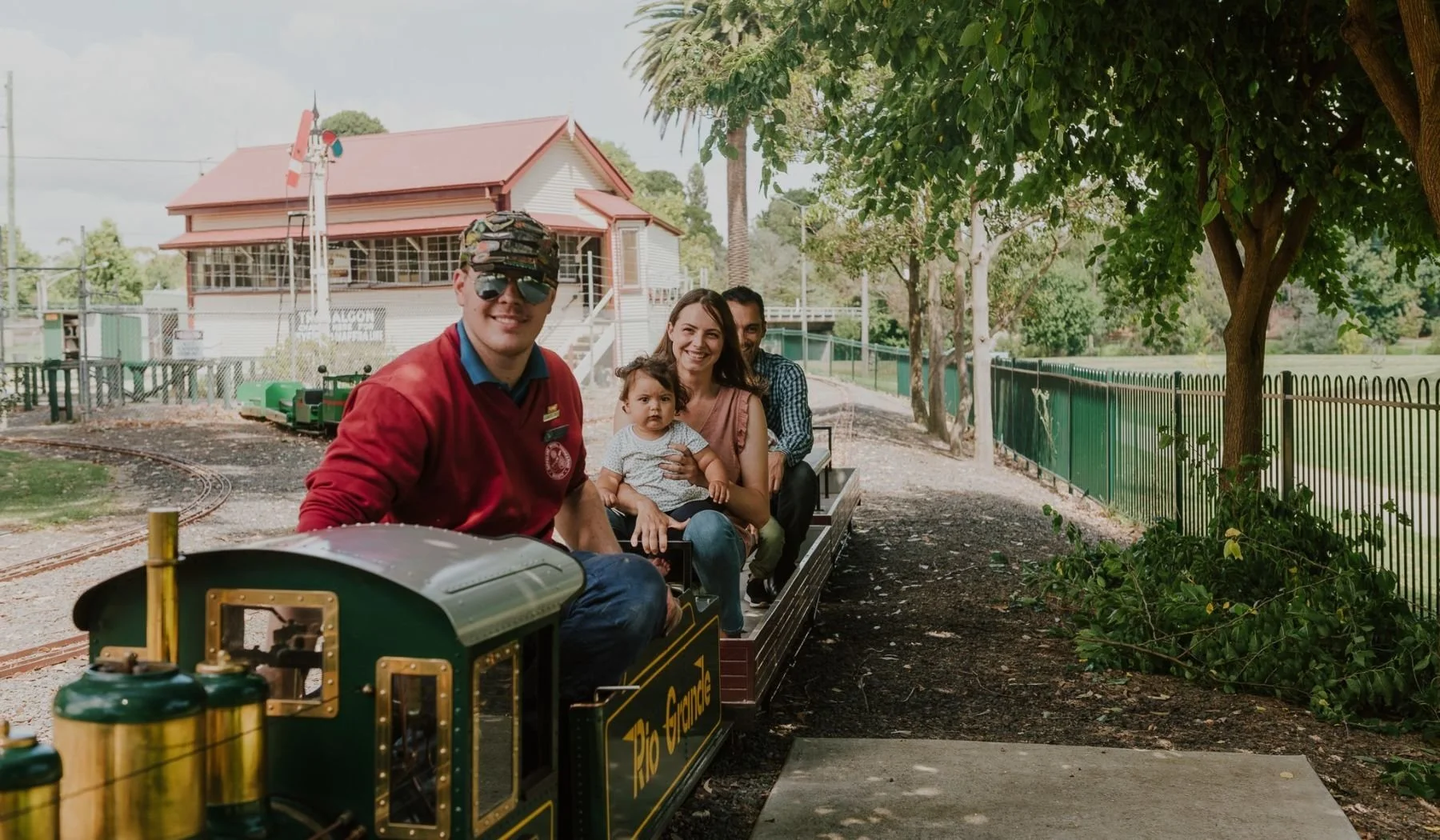 Traralgon-Miniature-Railway-Family-on-mini-steam-train-Newman-Park_d0fac39c089a8a5df7376751f4812439.jpeg