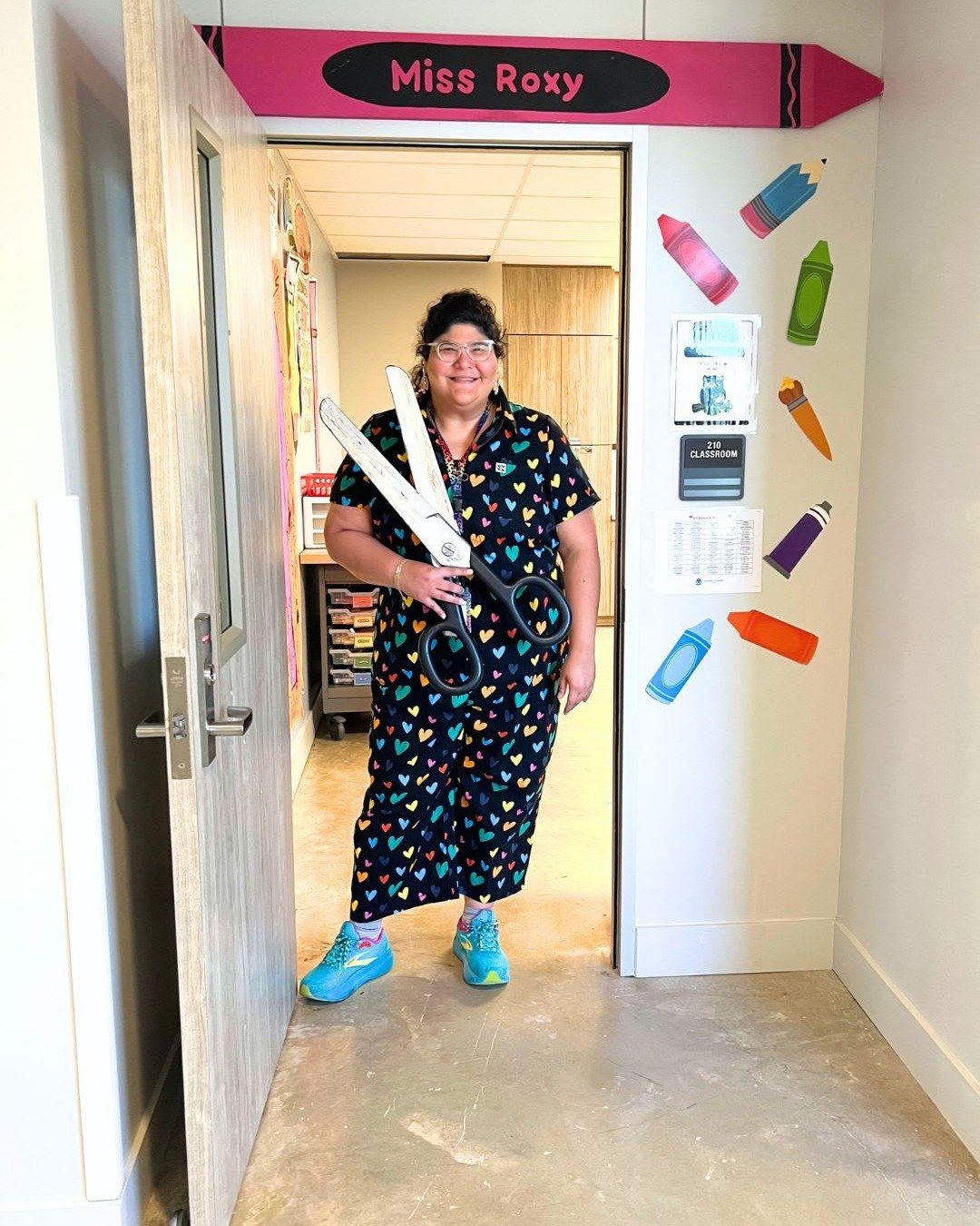I wish I had posted about our first day of school, but things have been a little crazy around here! 😂🎨 Between moving into our brand new building, unpacking, organizing, and trying to get everything ready, the days have been flying by.
This weekend
