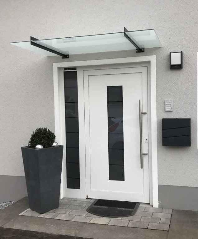 Eingangsvordach