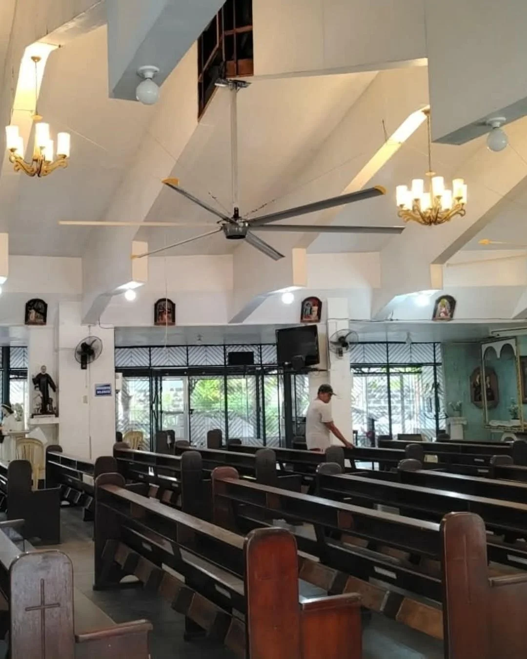 12 ft HVLS Industrial Ceiling Fan
Mary Mother of Divine Grace Chapel
Brgy. Marcelo Green, Paranaque City