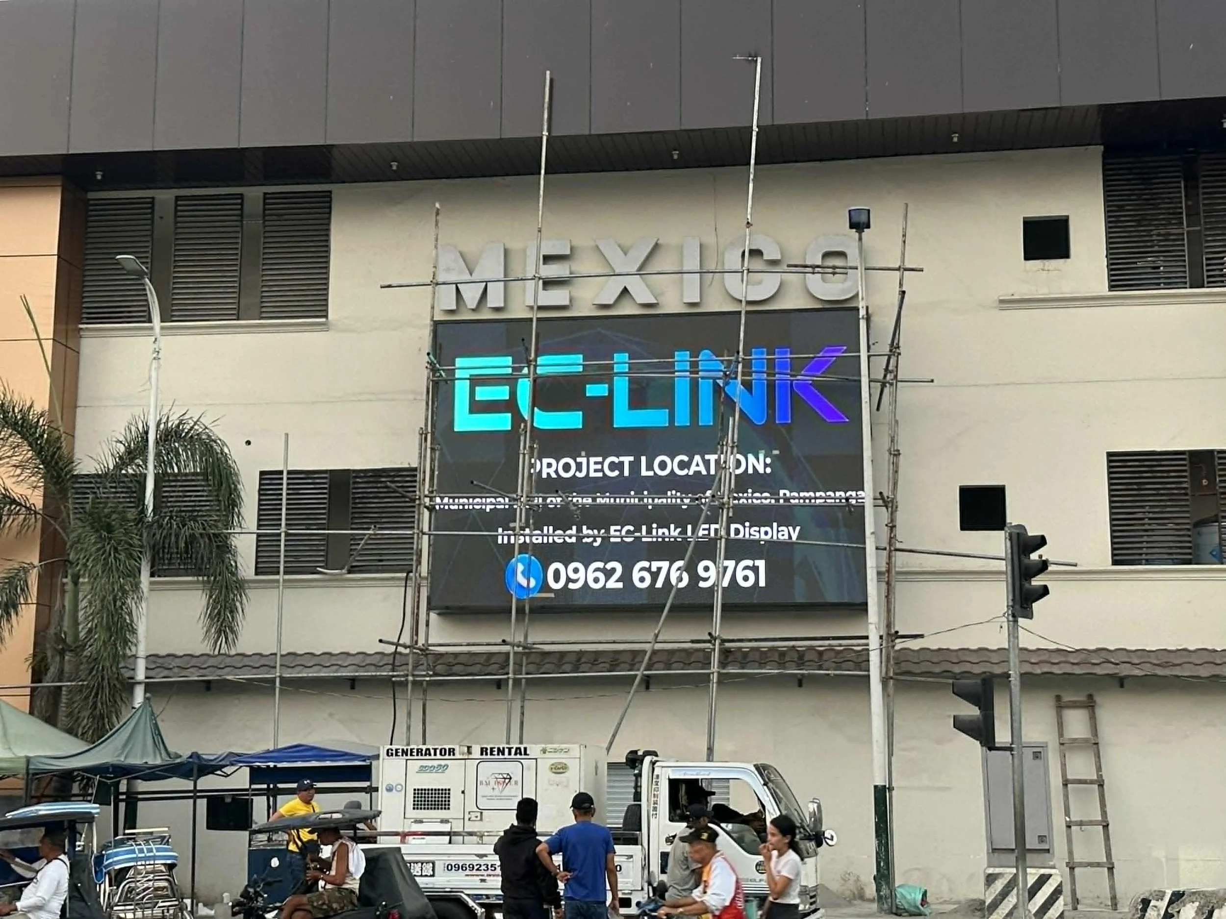 Mexico Public Market
Mexico Pampanga
 P4 Outdoor Fix Iron Cabinet * 3.84mx5.76m 