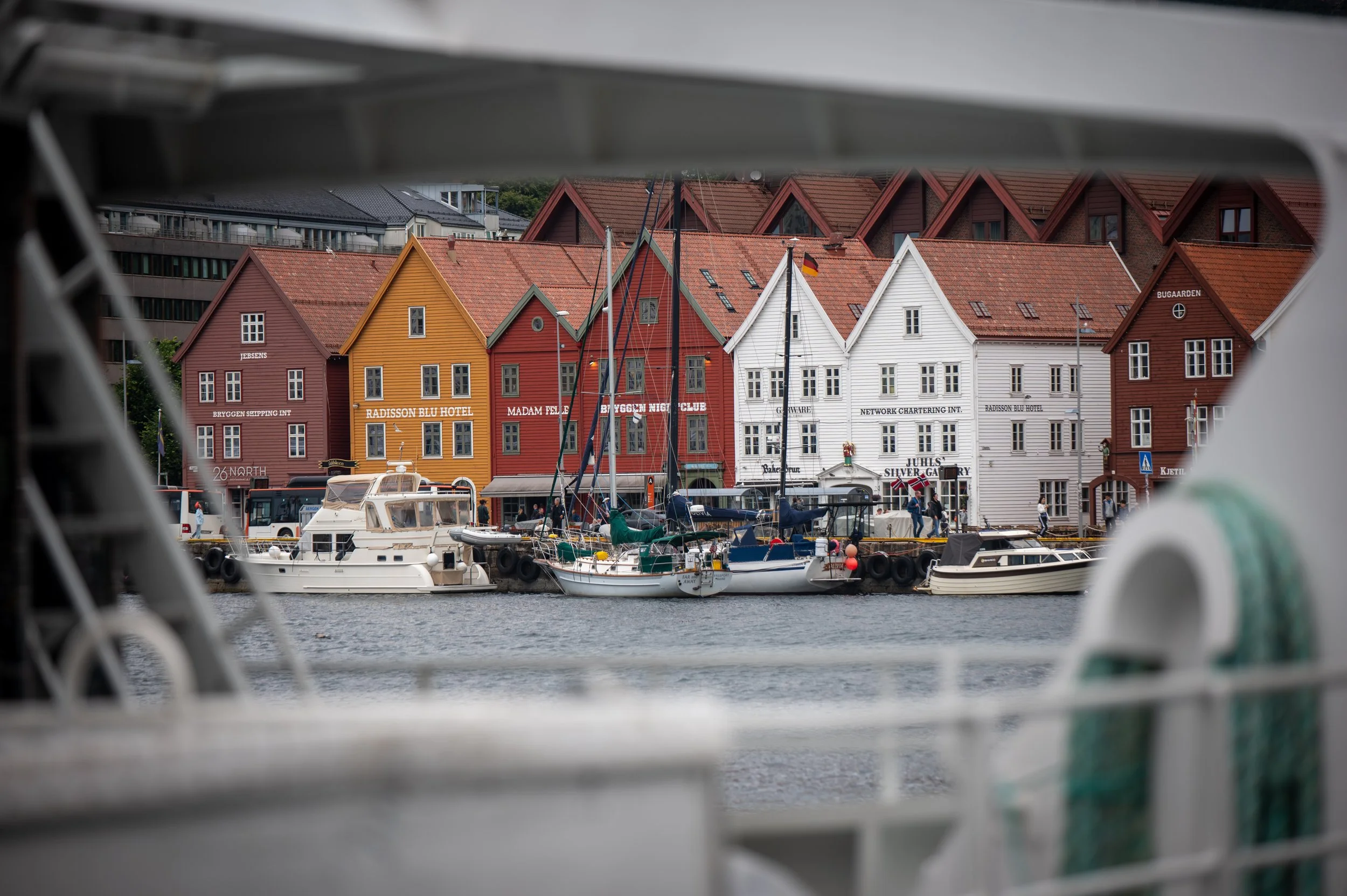 Tag 5 – Von Fjorden, Festungen und Früchtediebstahl