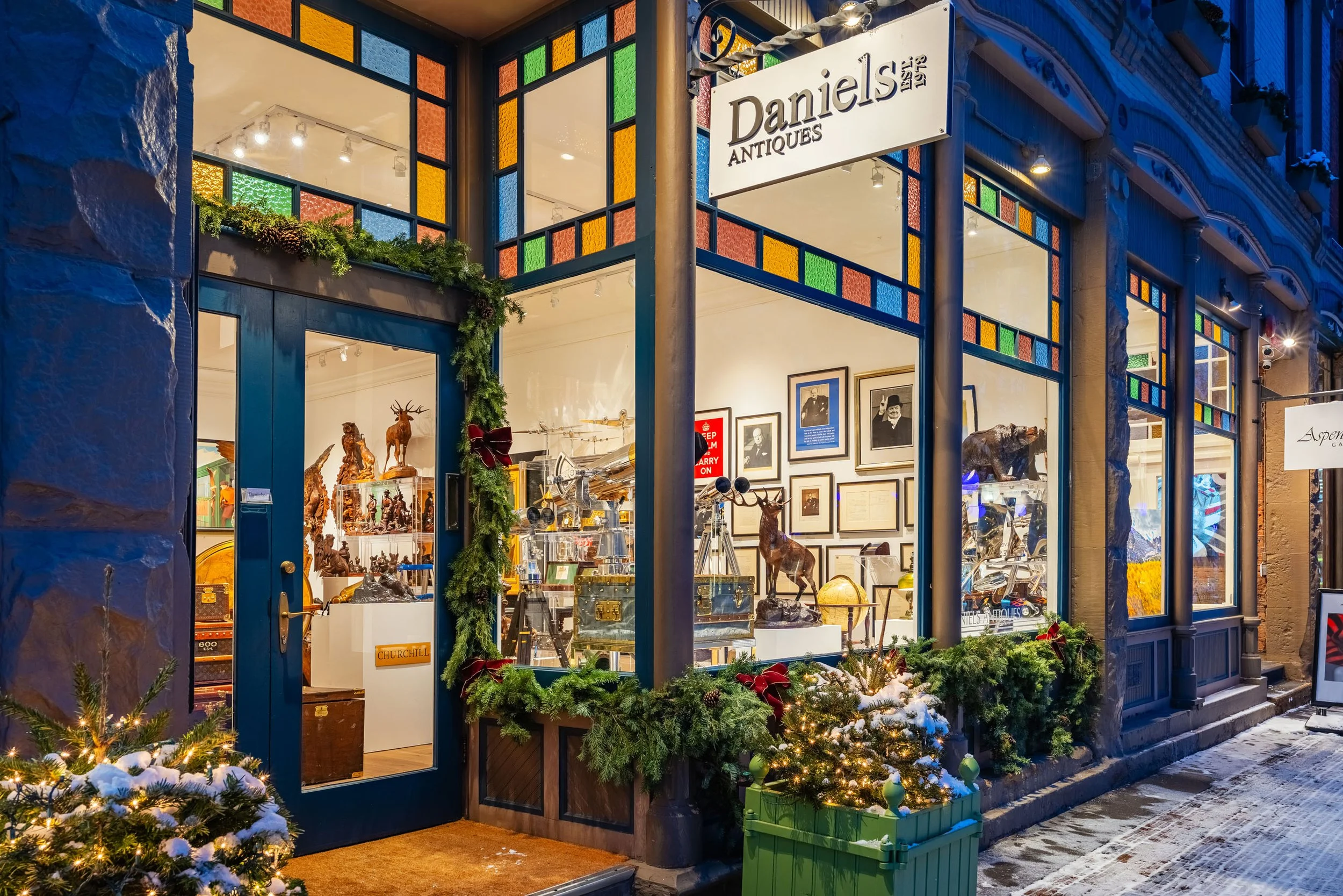 Daniels Antiques gallery storefront, 431 E Hyman Avenue, Aspen, Colorado — Daniels Antiques