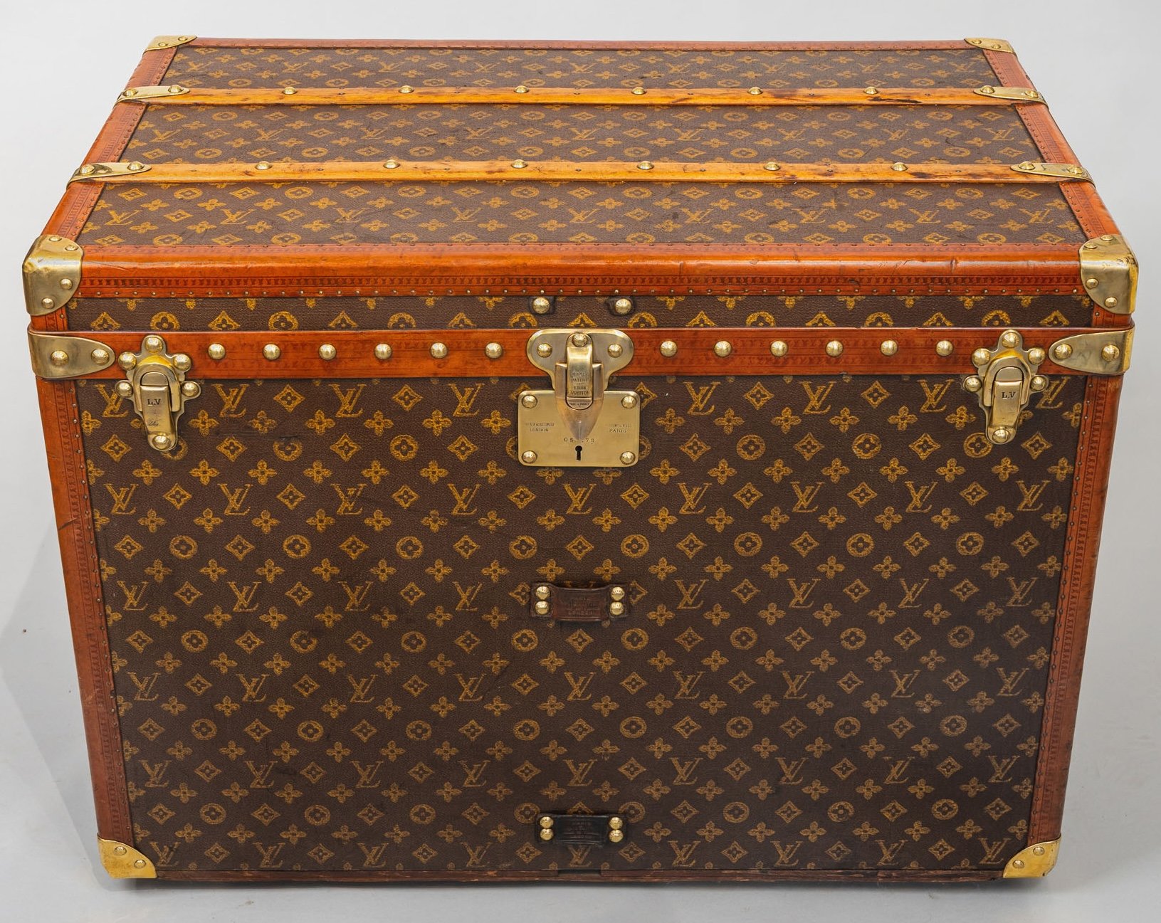 How to Authenticate a Louis Vuitton Trunk: An Expert Guide