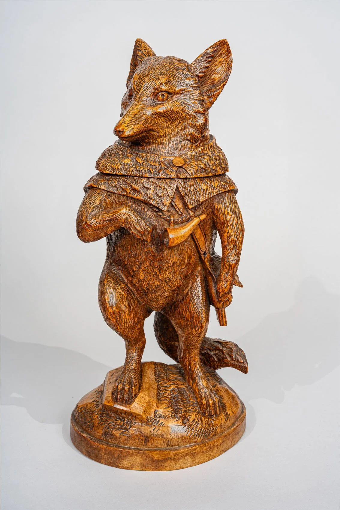 Swiss Black Forest carved walnut anthropomorphic fox hunter tobacco jar, Brienz 1870, full view