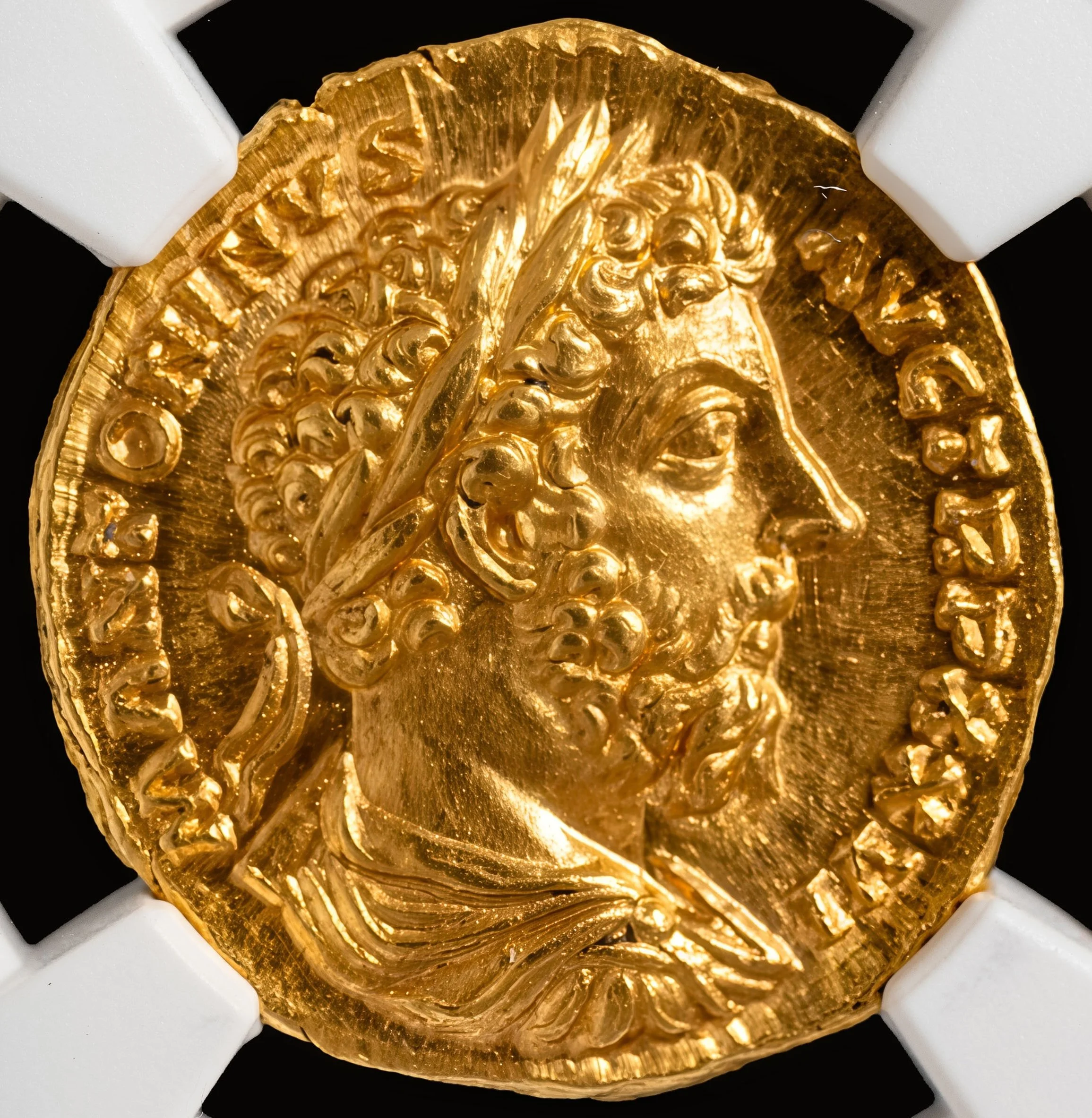 Gold Aureus of Marcus Aurelius, Rome Mint, AD 172