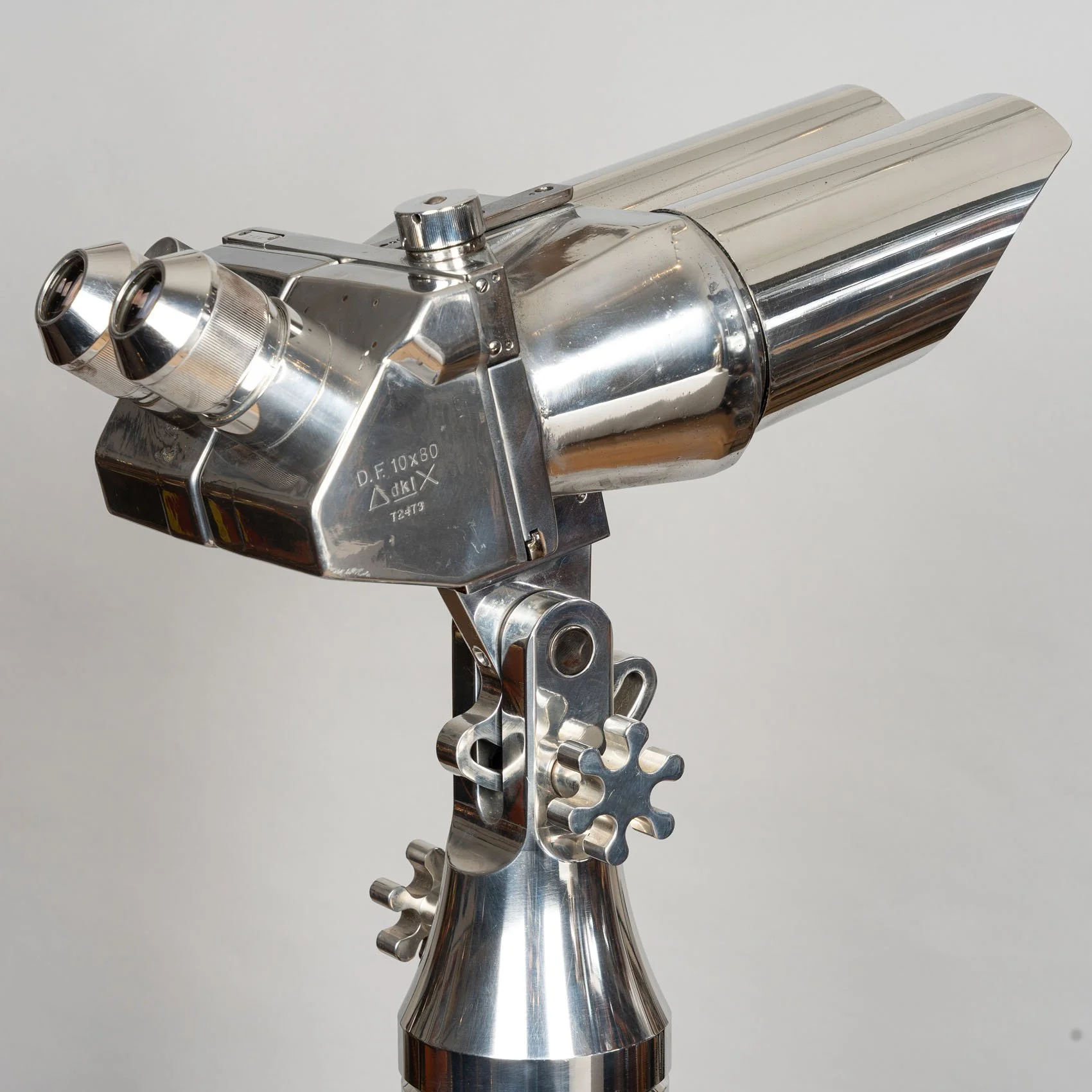 WW2 German 10×80 Anti-Aircraft Flak Binoculars — Schneider Optische, c.1944