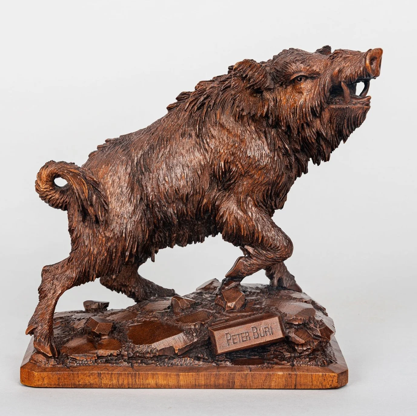 Swiss Black Forest carved walnut wild boar signed J. Huggler Brienz circa 1870 retailed by Peter Buri, full view