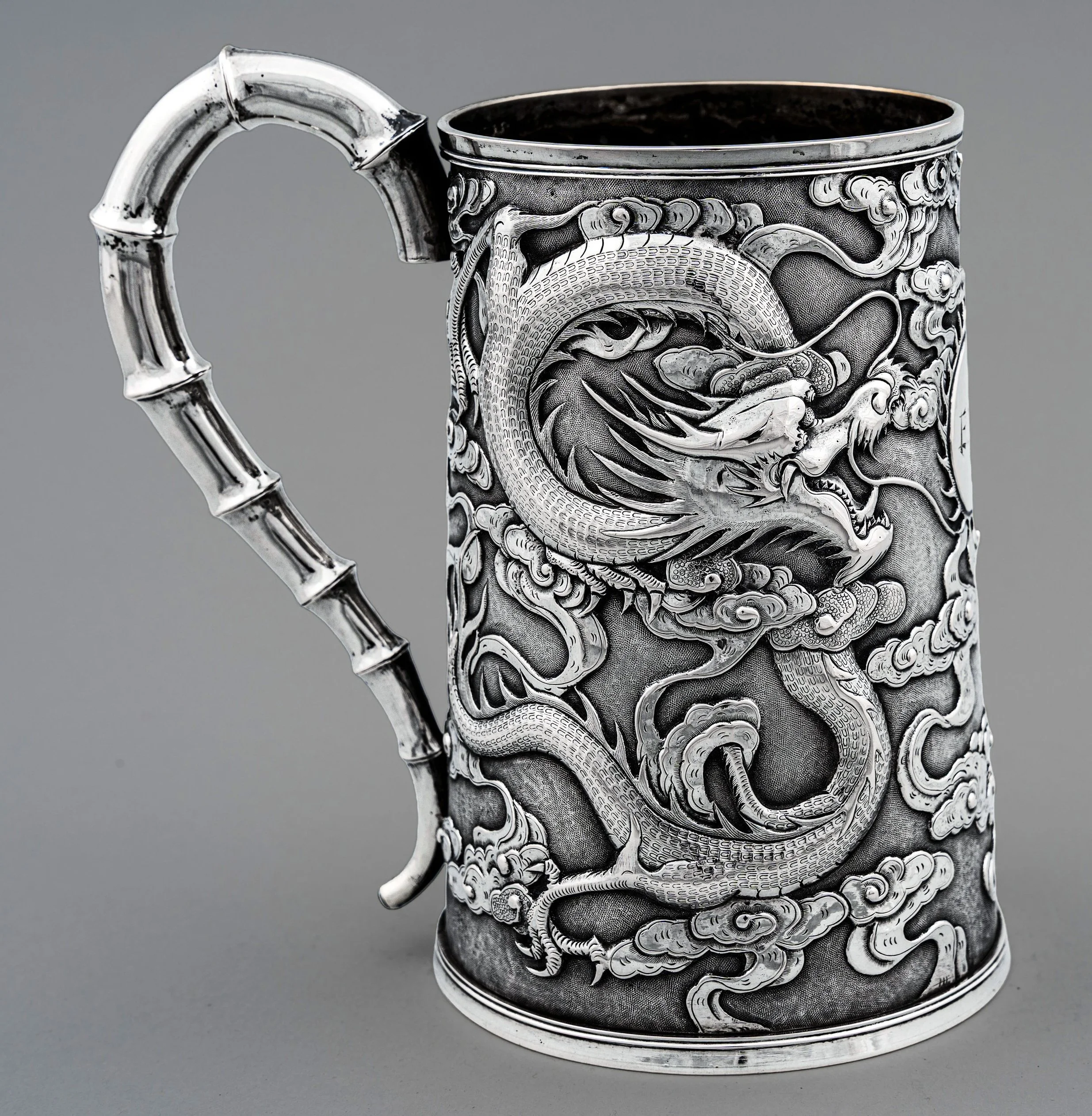 Chinese export silver tankard, Wang Hing, 1912, reverse — Daniels Antiques.