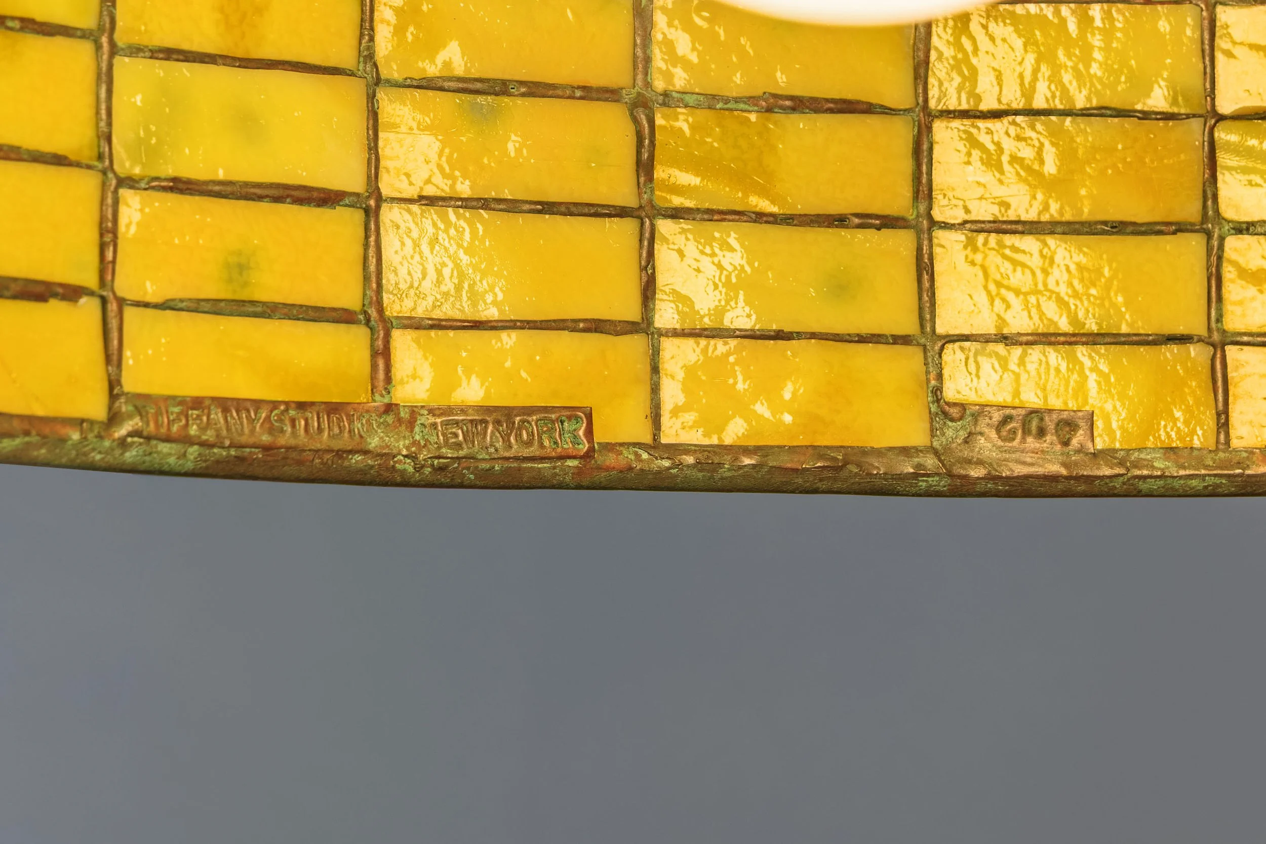 Tiffany Studios New York stamp on Swirling Oak Leaf lamp shade, no. 600 — Daniels Antiques