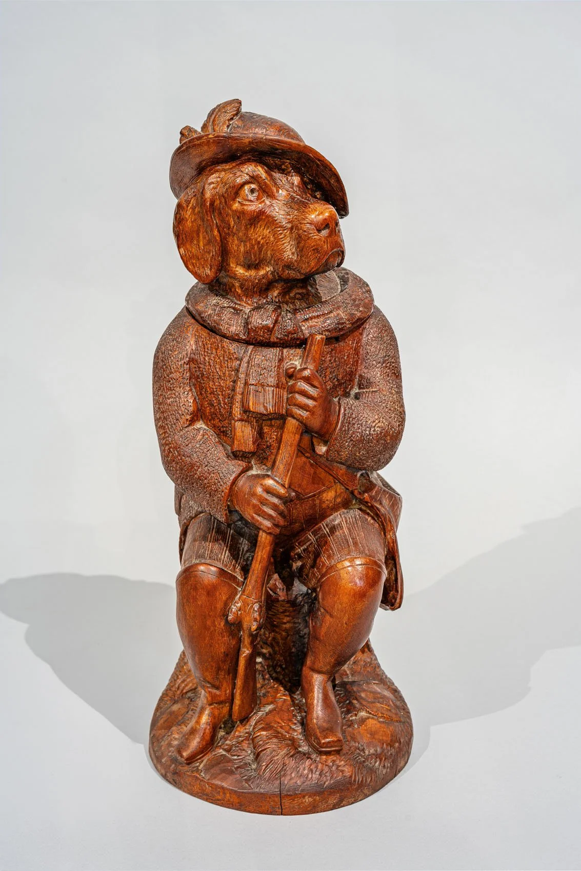 SWISS BLACK FOREST WALNUT TOBACO JAR, CIRCA 1870.