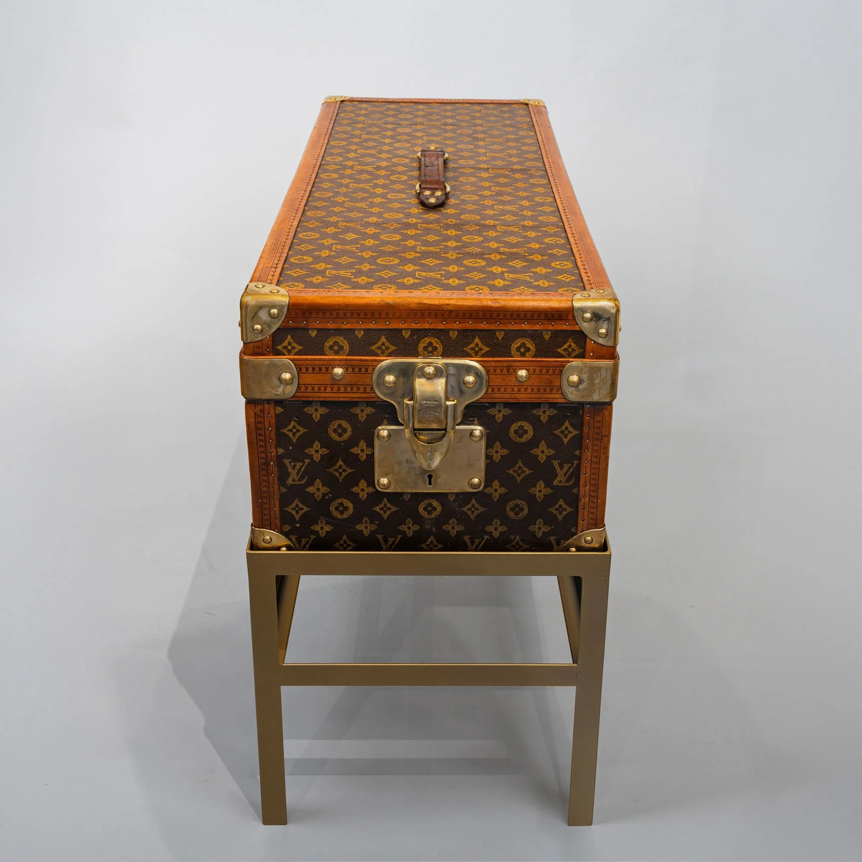 Louis Vuitton monogram canvas library trunk Encyclopaedia Britannica, Cambridge, 1911