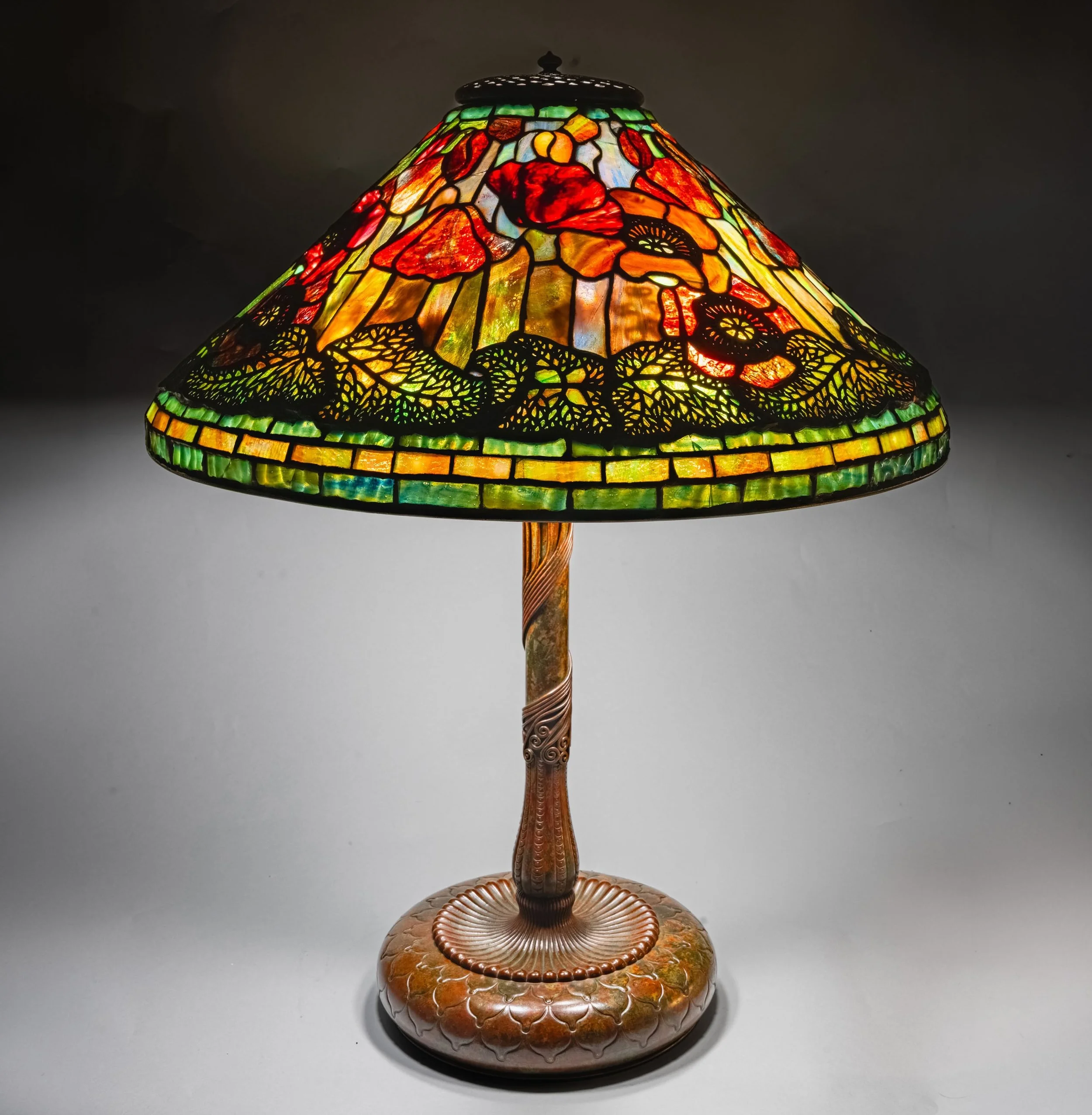 Tiffany Studios Poppy leaded glass table lamp — Daniels Antiques