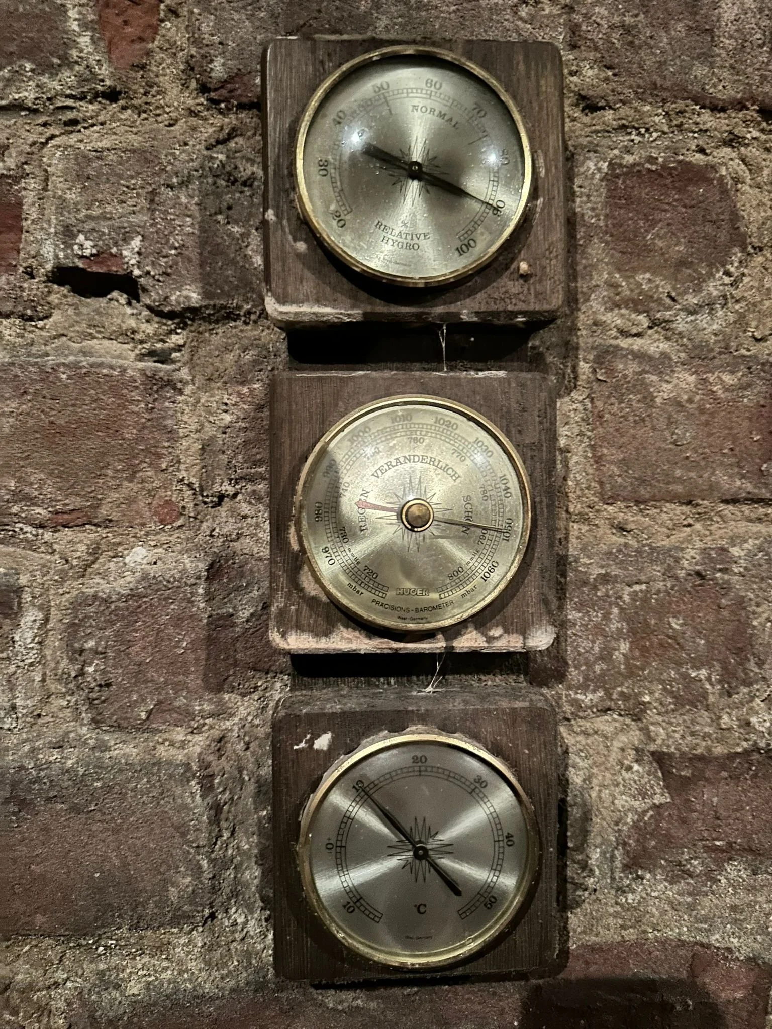 Thermometer und Hygrometer - ganzjährig gleiche Temparaturen