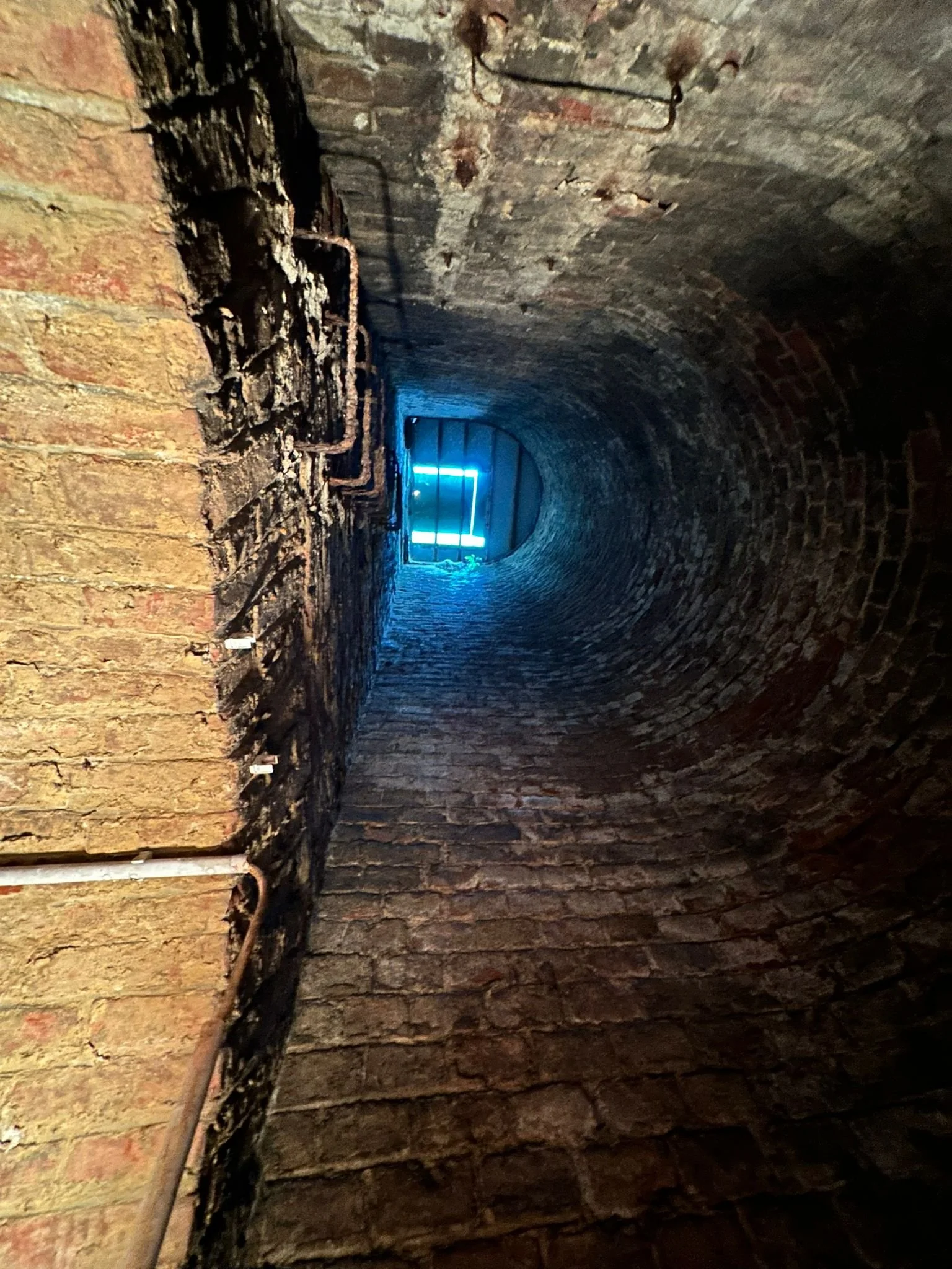 Lichtschacht mit Belüftung