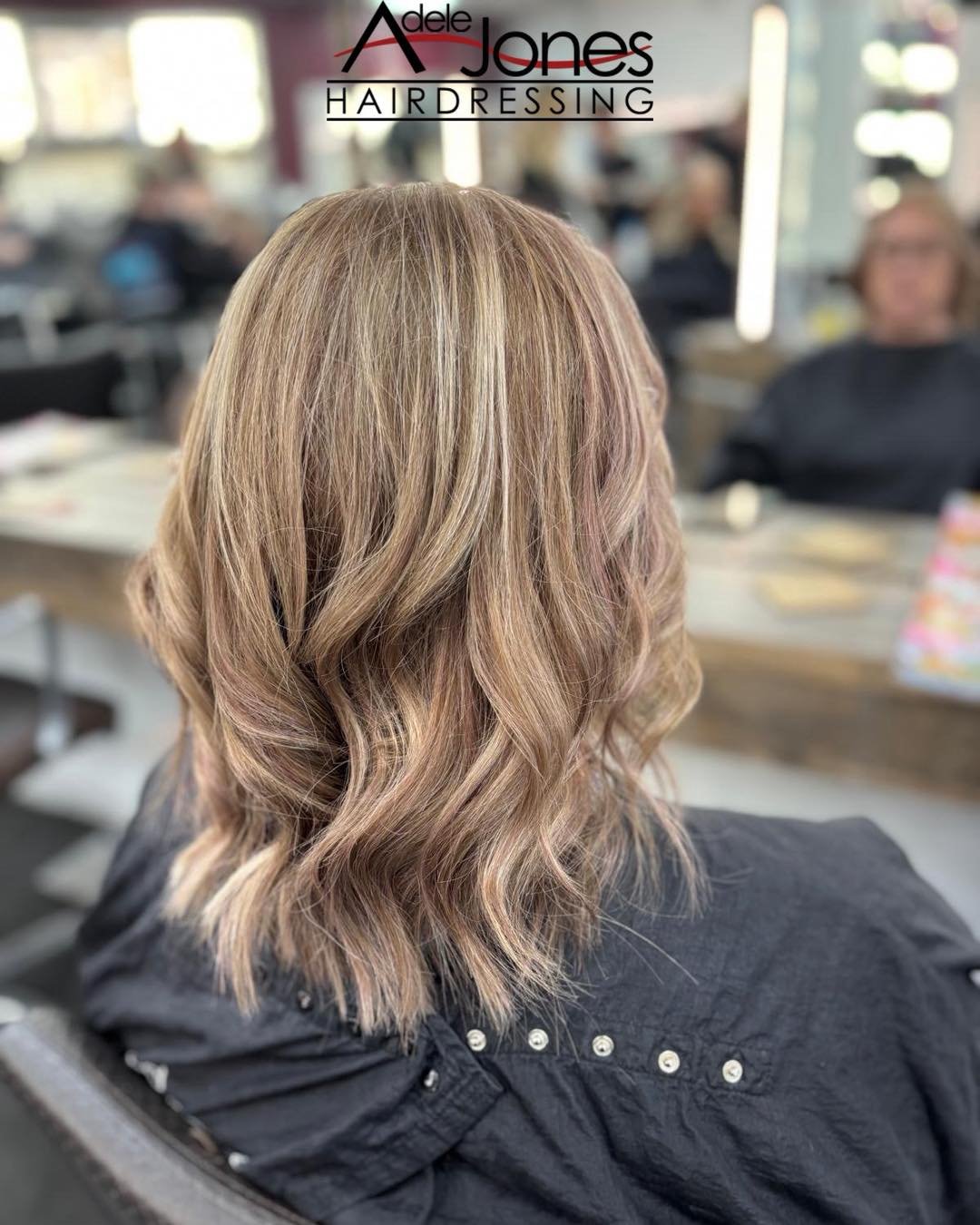 https://tinyurl.com/9tekmdu5
Multi tonal dimensional foils Created by Our
Executive Director Adele.
-
-
#hair #adelejoneshairdressing #barnsley #barnsleyhairdresser #ghd #schwarzkopf #schwarzkopfprofessional #chromaidschwarzkopf #toner #foils