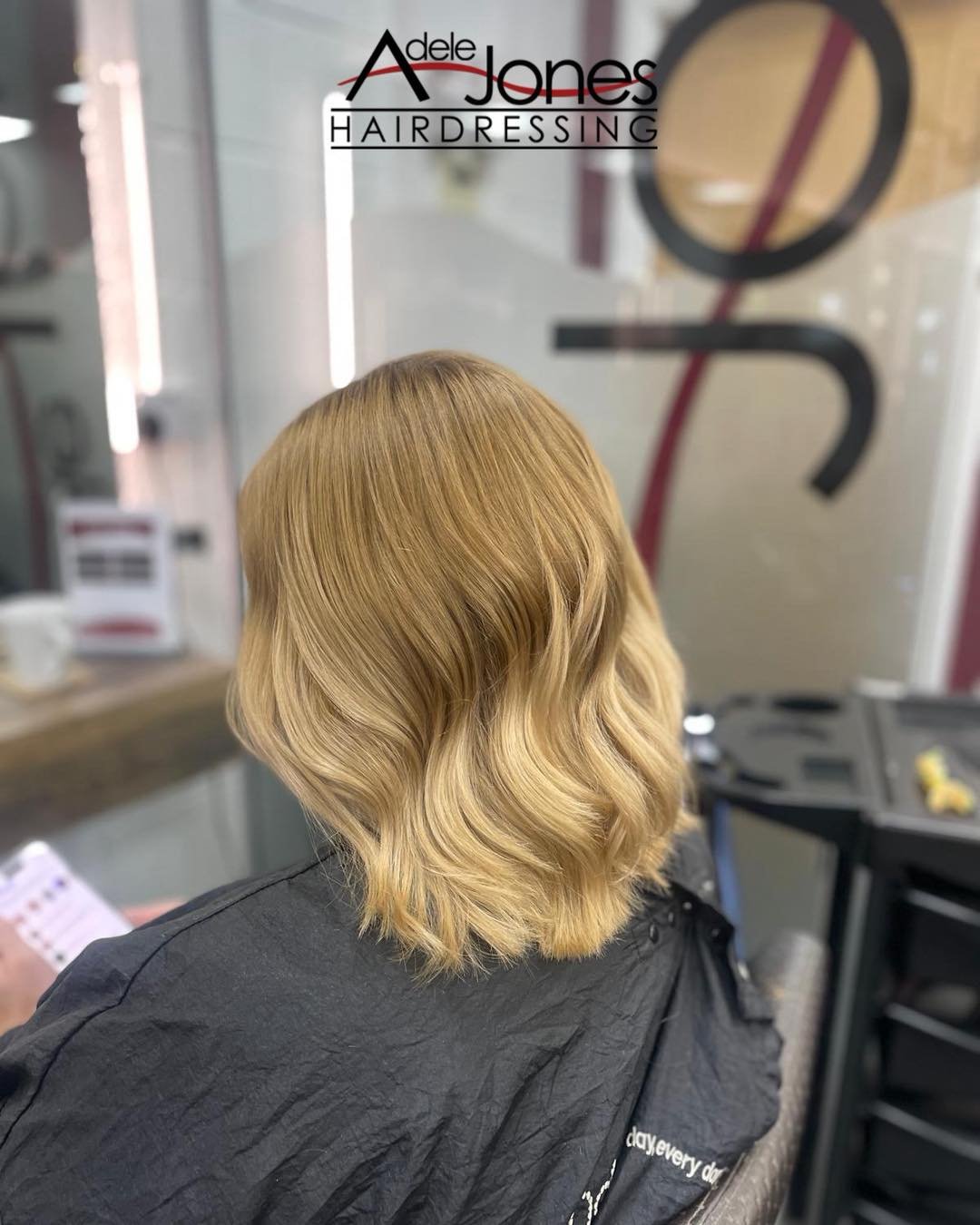https://goo.gl/xsFyxA
✨Fancy a cut and colour by one of our up coming trainee stylists for £56?*
✨ Fancy going a BOLD colour or just a subtle tonal change ?
✨Need help covering those greys?
✨Or simply just a cut for £14? The cut will be