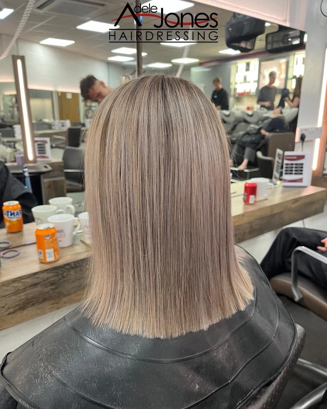http://goo.gl/C6wQSO
Ashy Lived in Blonde Created by our Artistic Director Libby.
-
-
#hair #adelejoneshairdressing #barnsley #barnsleyhairdresser #ghd #schwarzkopf #schwarzkopfprofessional #chromaidschwarzkopf #toner #foils