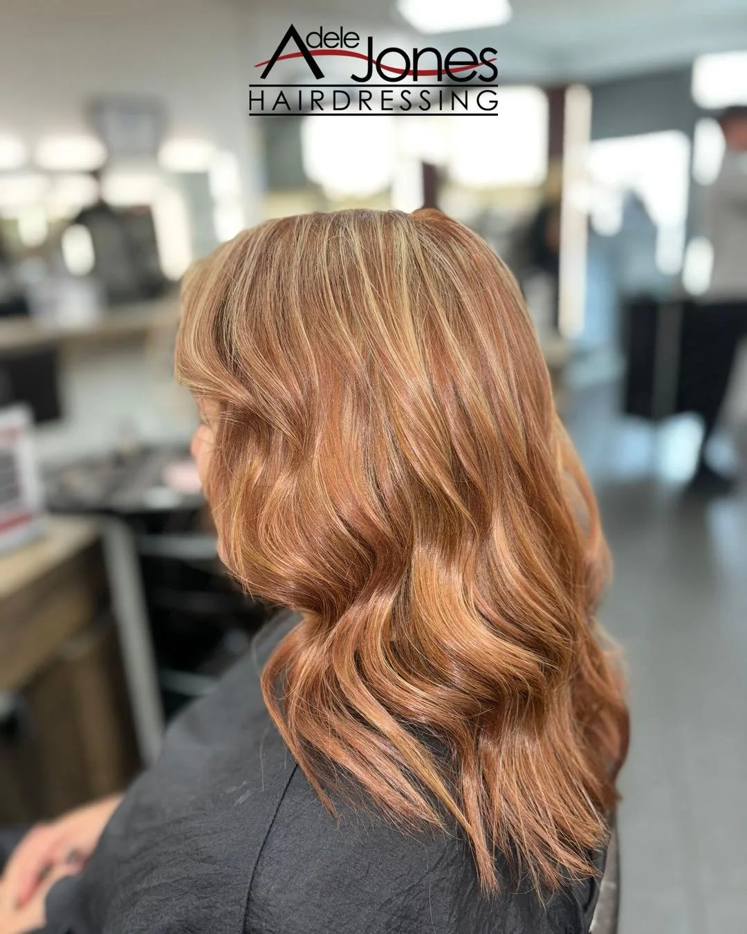http://goo.gl/C6wQSO
Autumnal copper and blonde Created by our Salon Director Lauren.
-
-
#hair #adelejoneshairdressing #barnsley #barnsleyhairdresser #ghd #schwarzkopf #schwarzkopfprofessional #chromaidschwarzkopf #toner #foils