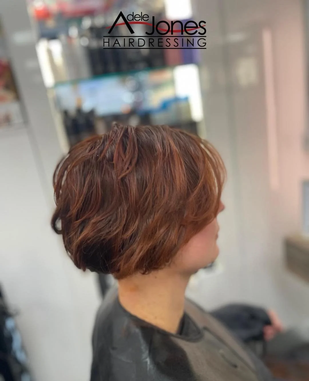 http://goo.gl/C6wQSO
Copper short choppy cut created by our Artistic Director Len.
-
-
#hair #adelejoneshairdressing #barnsley #barnsleyhairdresser #ghd #schwarzkopf #schwarzkopfprofessional #chromaidschwarzkopf #toner #foils