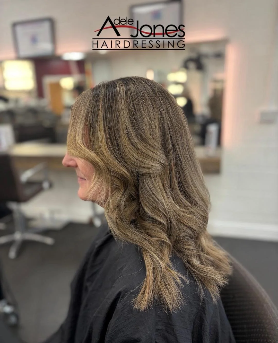 http://goo.gl/C6wQSO
Rooted highlights and lowlights with blonde money piece created by our Executive Director Adele.
-
-
#hair #adelejoneshairdressing #barnsley #barnsleyhairdresser #ghd #schwarzkopf #schwarzkopfprofessional #chromaidschwarzkopf #to