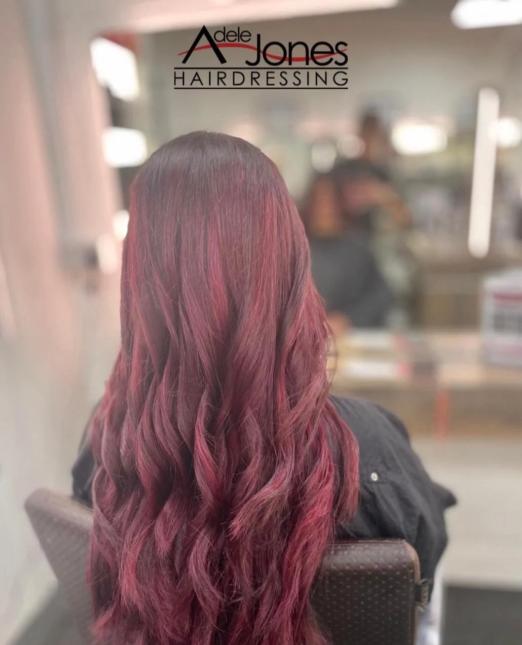 http://goo.gl/C6wQSO
Rooted pink created by our Artistic Director Len.
-
-
#hair #adelejoneshairdressing #barnsley #barnsleyhairdresser #ghd #schwarzkopf #schwarzkopfprofessional #chromaidschwarzkopf #toner #foils