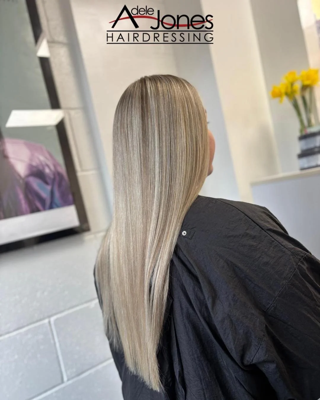 https://tinyurl.com/mffe7mbu
Highlights and lowlights created by our Salon Director Lauren.
-
-
#hair #adelejoneshairdressing #barnsley #barnsleyhairdresser #ghd #schwarzkopf #schwarzkopfprofessional #chromaidschwarzkopf #toner #foils