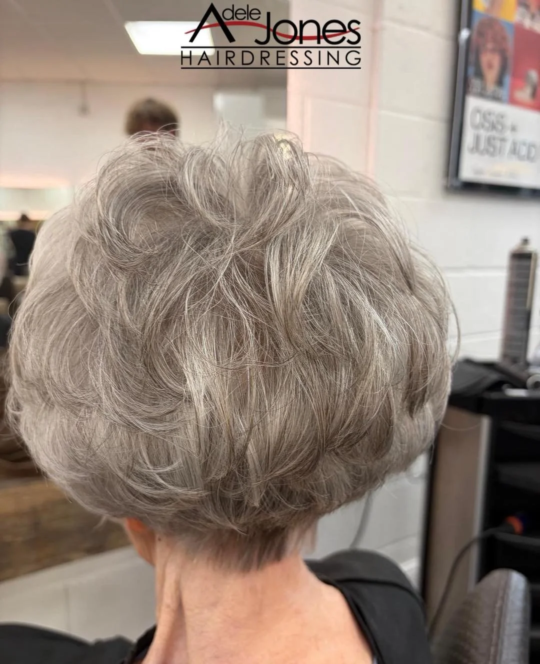 http://goo.gl/C6wQSO
Classic soft cut created by our Executive Director Adele.
-
-
#hair #adelejoneshairdressing #barnsley #barnsleyhairdresser #ghd #schwarzkopf #schwarzkopfprofessional #chromaidschwarzkopf #toner #foils