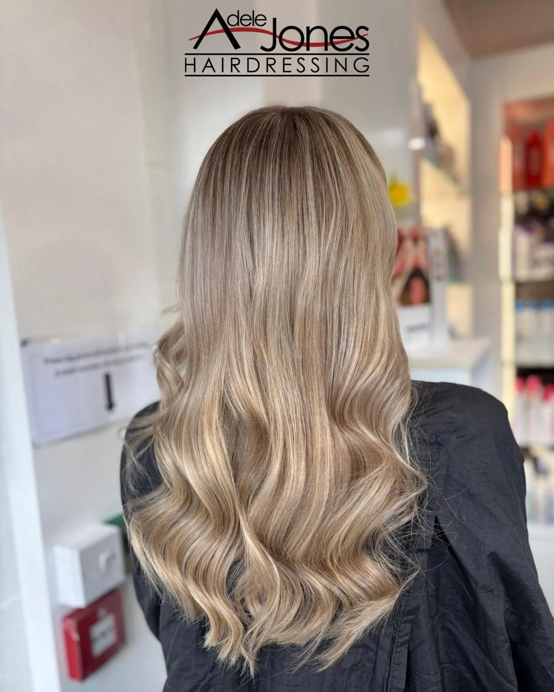 http://goo.gl/C6wQSO
Highlights and Lowlights created by our Salon Director Lauren.
-
-
#hair #adelejoneshairdressing #barnsley #barnsleyhairdresser #ghd #schwarzkopf #schwarzkopfprofessional #chromaidschwarzkopf #toner #foils