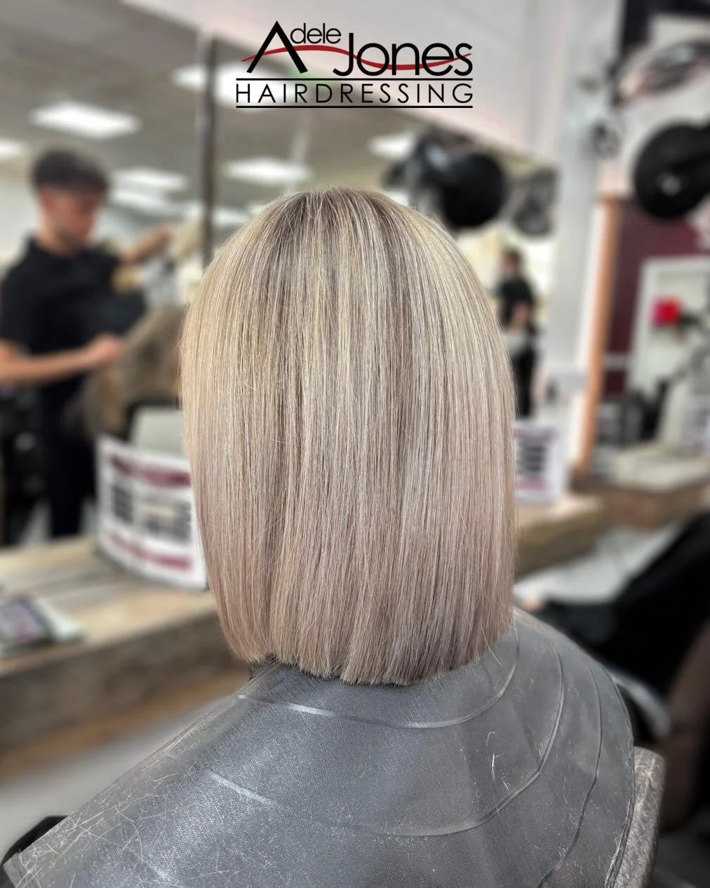 https://tinyurl.com/mffe7mbu
Ashy Bright Blonde created by our Artistic Director Libby.
-
-
#hair #adelejoneshairdressing #barnsley #barnsleyhairdresser #ghd #schwarzkopf #schwarzkopfprofessional #chromaidschwarzkopf #toner #foils