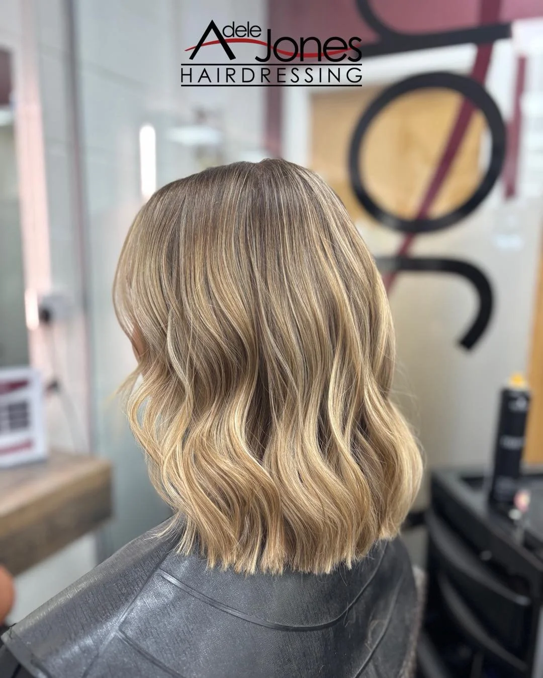 http://goo.gl/C6wQSO
Natural Blonde Balayage created by our Artistic Director Libby.
-
-
#hair #adelejoneshairdressing #barnsley #barnsleyhairdresser #ghd #schwarzkopf #schwarzkopfprofessional #chromaidschwarzkopf #toner #foils