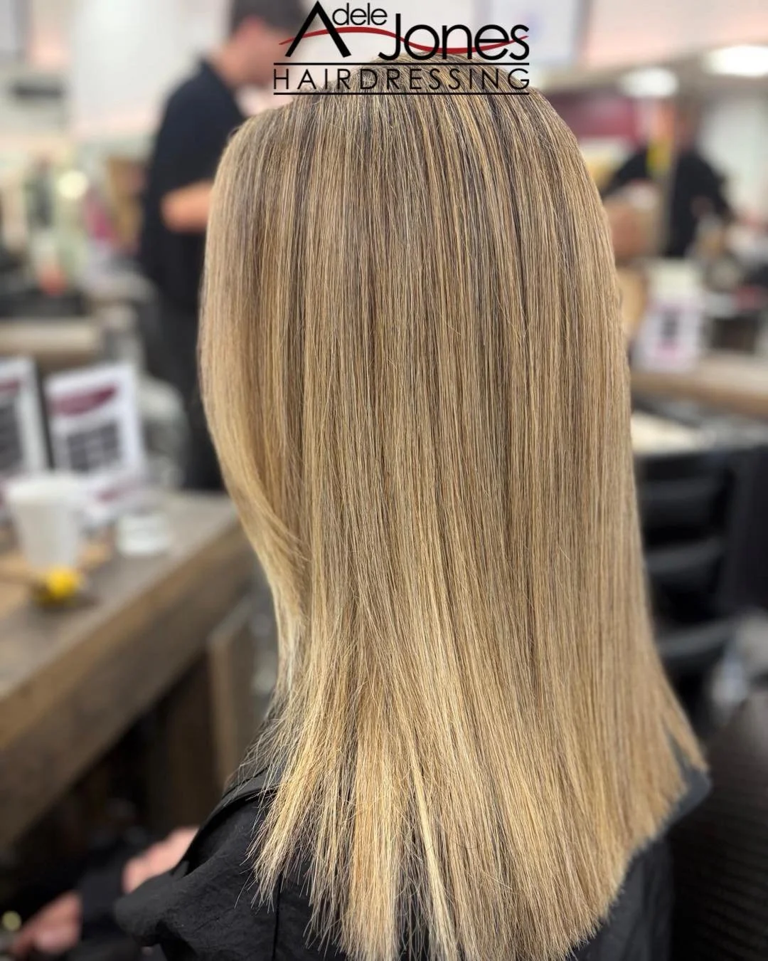 https://tinyurl.com/mffe7mbu
Creamy Blonde Foils created by our Executive Director Adele.
-
-
#hair #adelejoneshairdressing #barnsley #barnsleyhairdresser #ghd #schwarzkopf #schwarzkopfprofessional #chromaidschwarzkopf #toner #foils