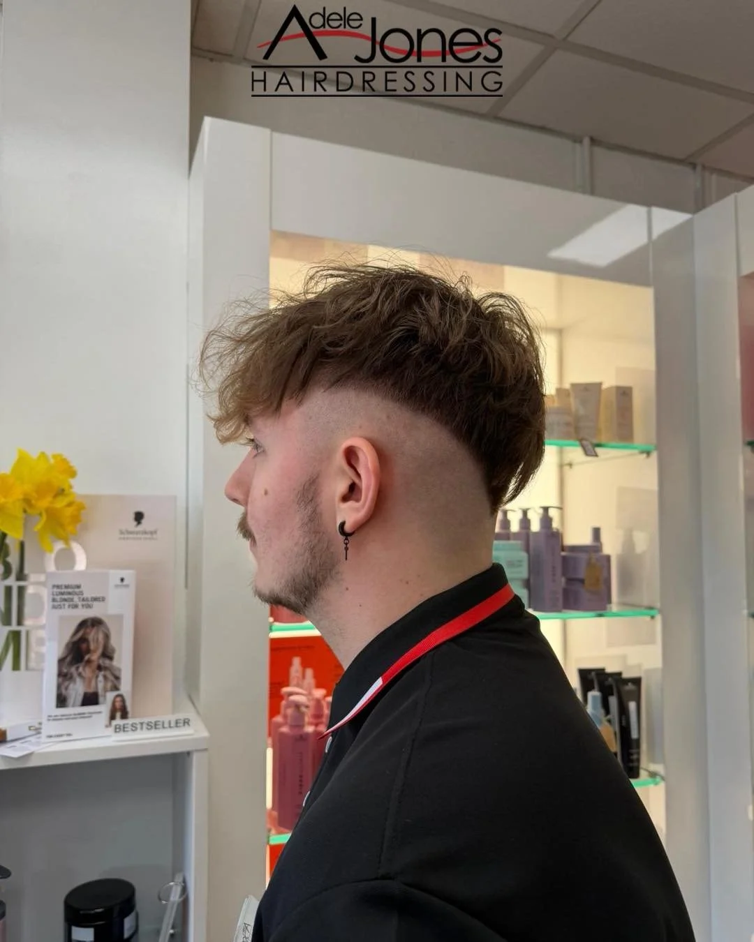 http://goo.gl/C6wQSO
Heavy V cut created by our Principle Director Farron. 
-
-
#hair #adelejoneshairdressing #barnsley #barnsleyhairdresser #ghd #schwarzkopf #schwarzkopfprofessional #chromaidschwarzkopf #toner #foils
