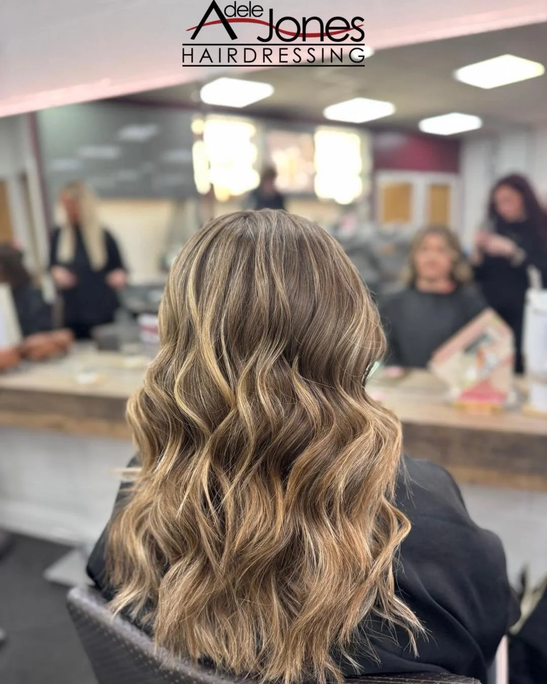 http://goo.gl/C6wQSO
Dimensional Blonde foils created by our Salon Director Liv.
-
-
#hair #adelejoneshairdressing #barnsley #barnsleyhairdresser #ghd #schwarzkopf #schwarzkopfprofessional #chromaidschwarzkopf #toner #foils