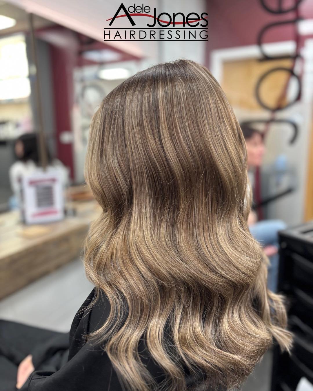 https://tinyurl.com/mffe7mbu
Natural Balayage created by our Artistic Director Libby.
-
-
#hair #adelejoneshairdressing #barnsley #barnsleyhairdresser #ghd #schwarzkopf #schwarzkopfprofessional #chromaidschwarzkopf #toner #foils